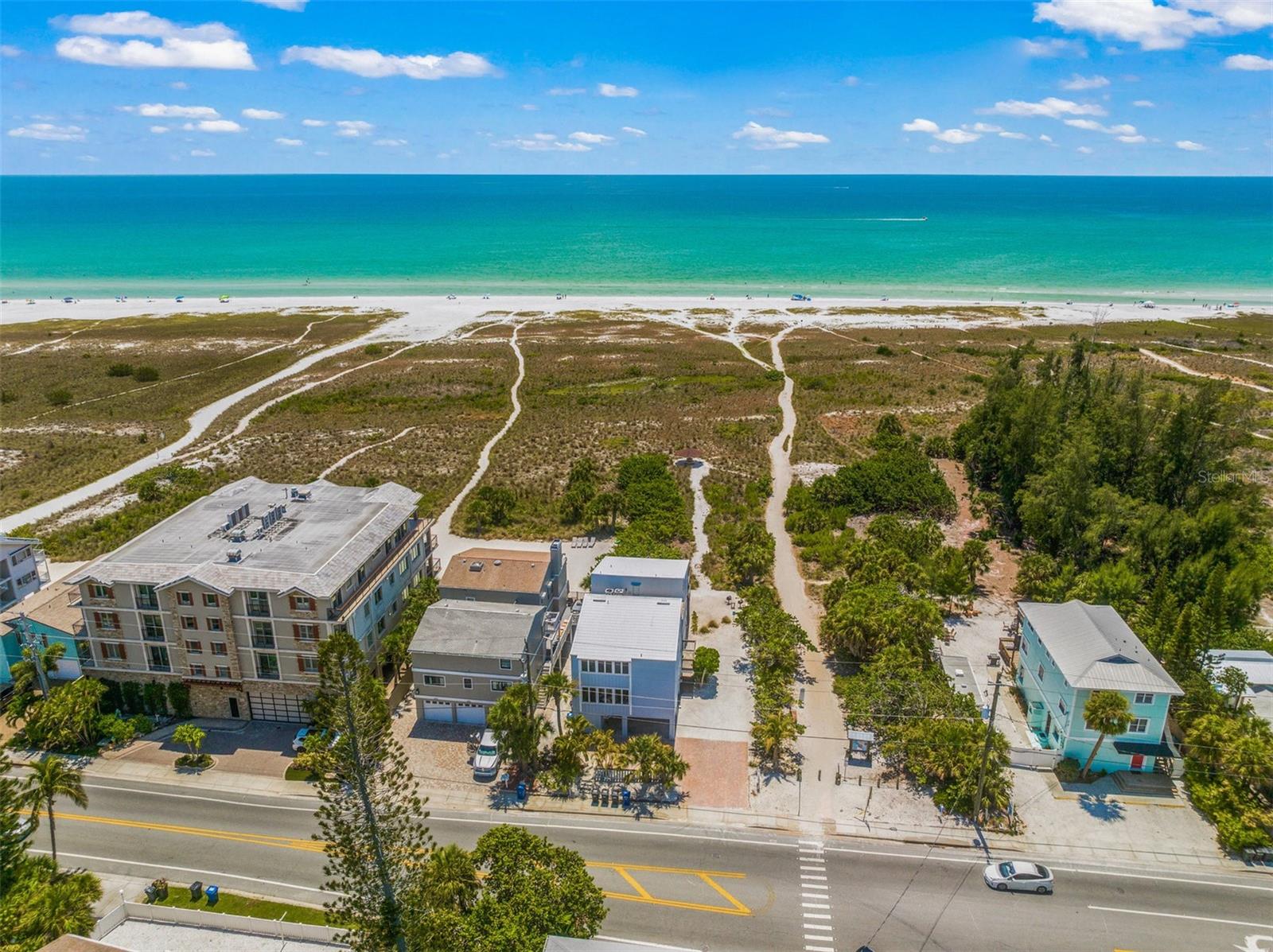 600/602 BEACH RD #1 & 2, SARASOTA, FL, 34242