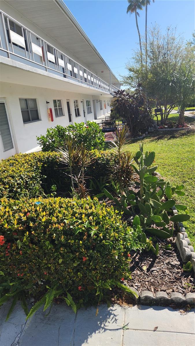 TB8337497 Property Photo