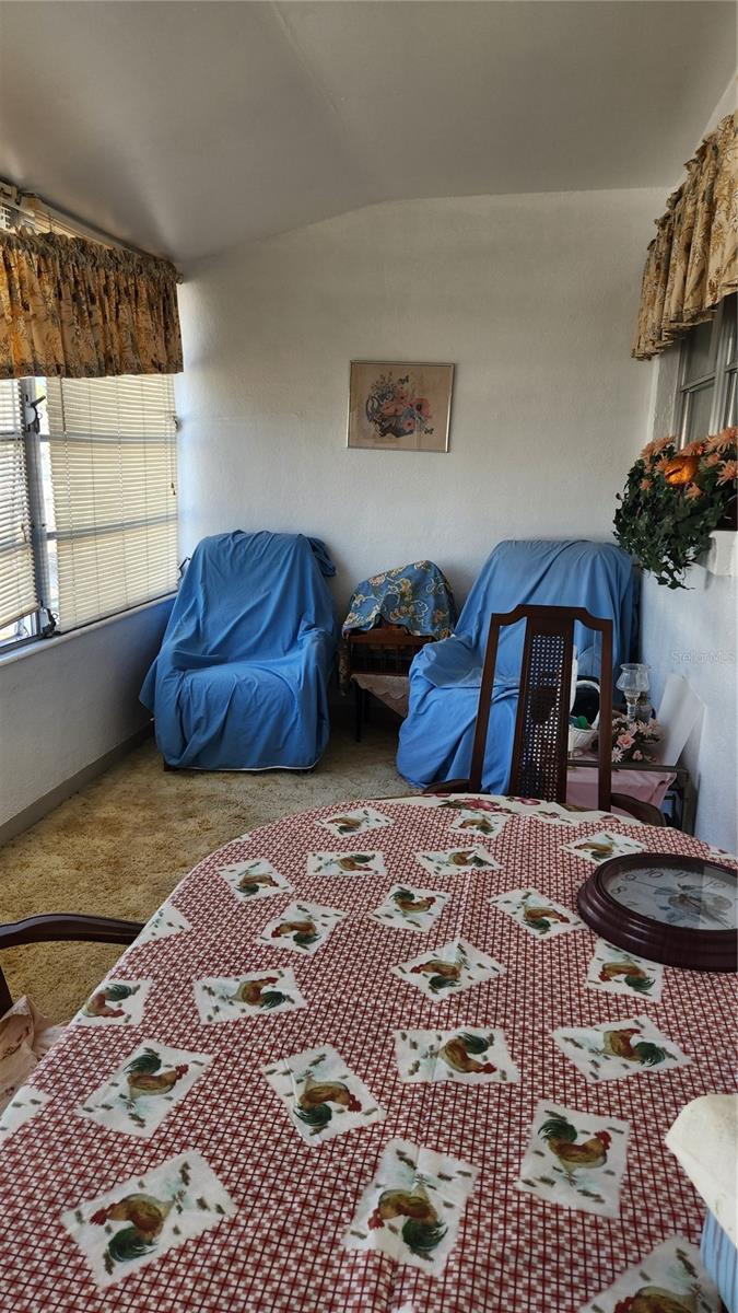 TB8337497 Property Photo