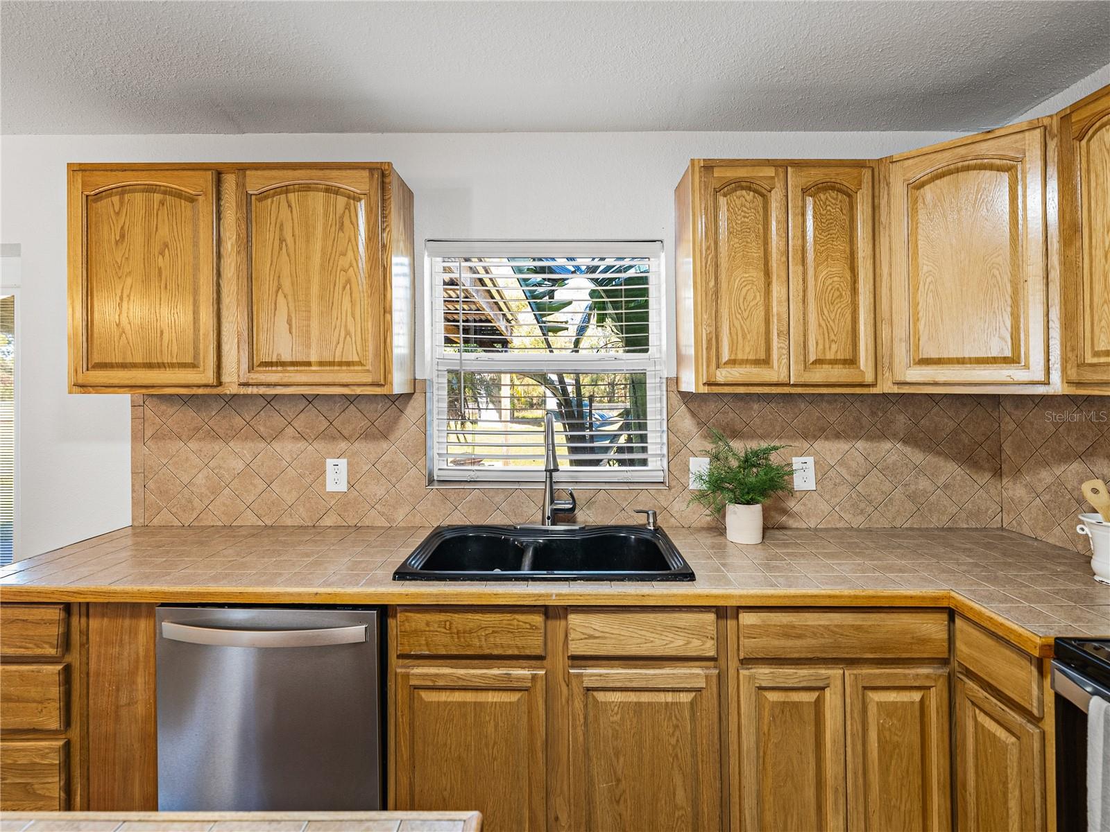 325 HONEY BEE LN, POLK CITY, FL, 33868
