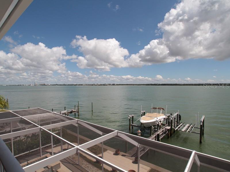 202 SAND KEY ESTATES DR, CLEARWATER BEACH, FL, 33767