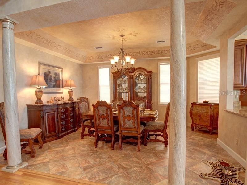 202 SAND KEY ESTATES DR, CLEARWATER BEACH, FL, 33767