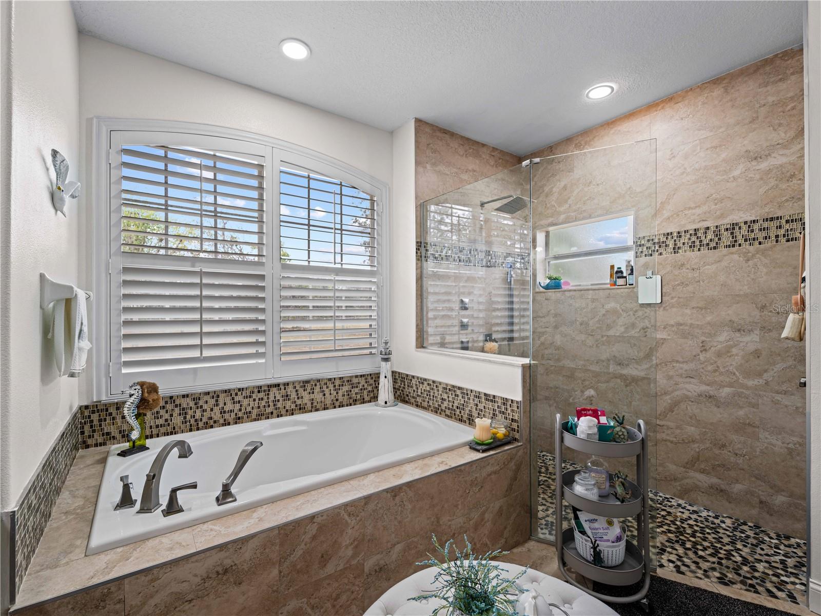 8107 HIGH OAKS TRL, MYAKKA CITY, FL, 34251