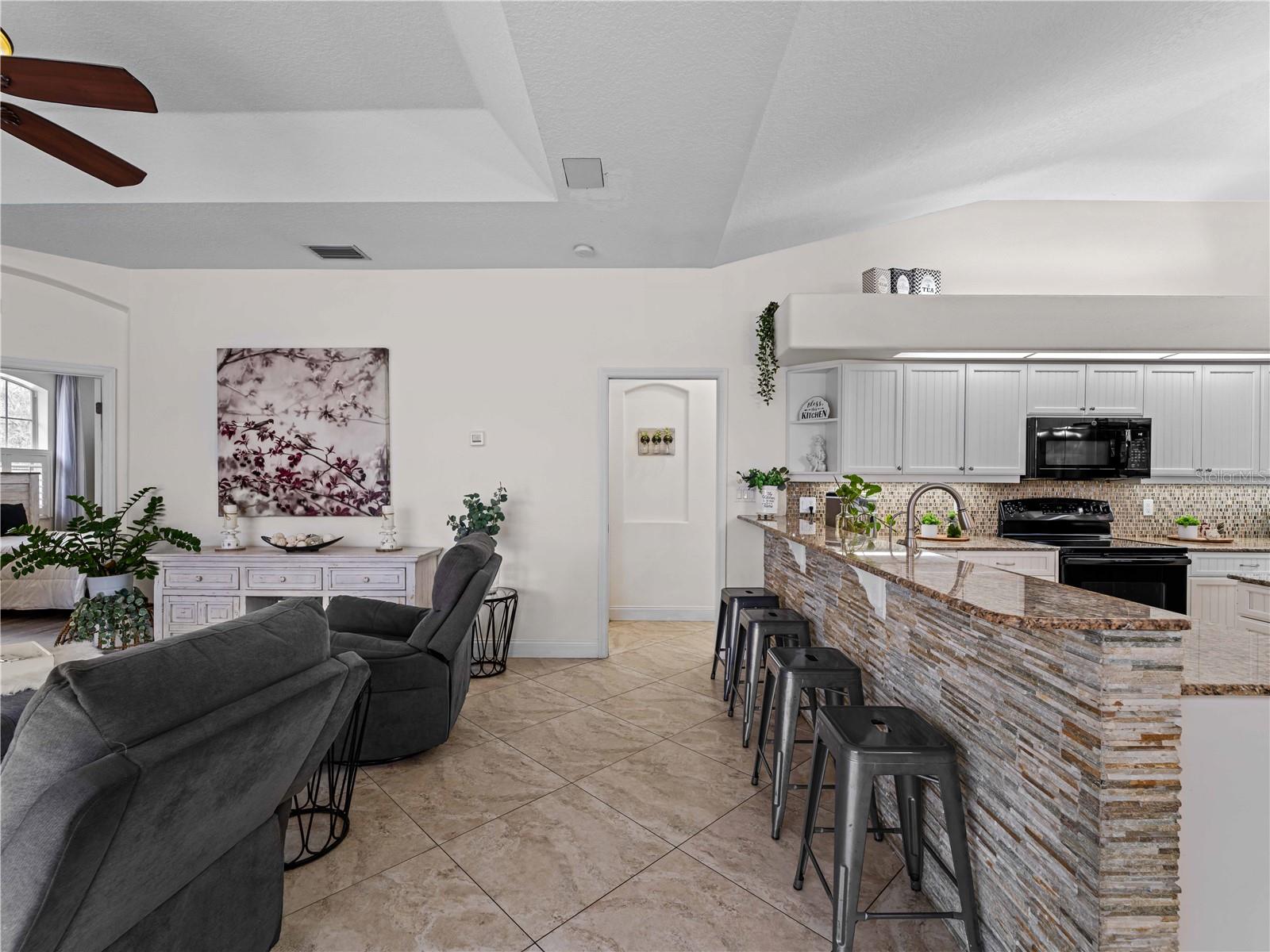 8107 HIGH OAKS TRL, MYAKKA CITY, FL, 34251