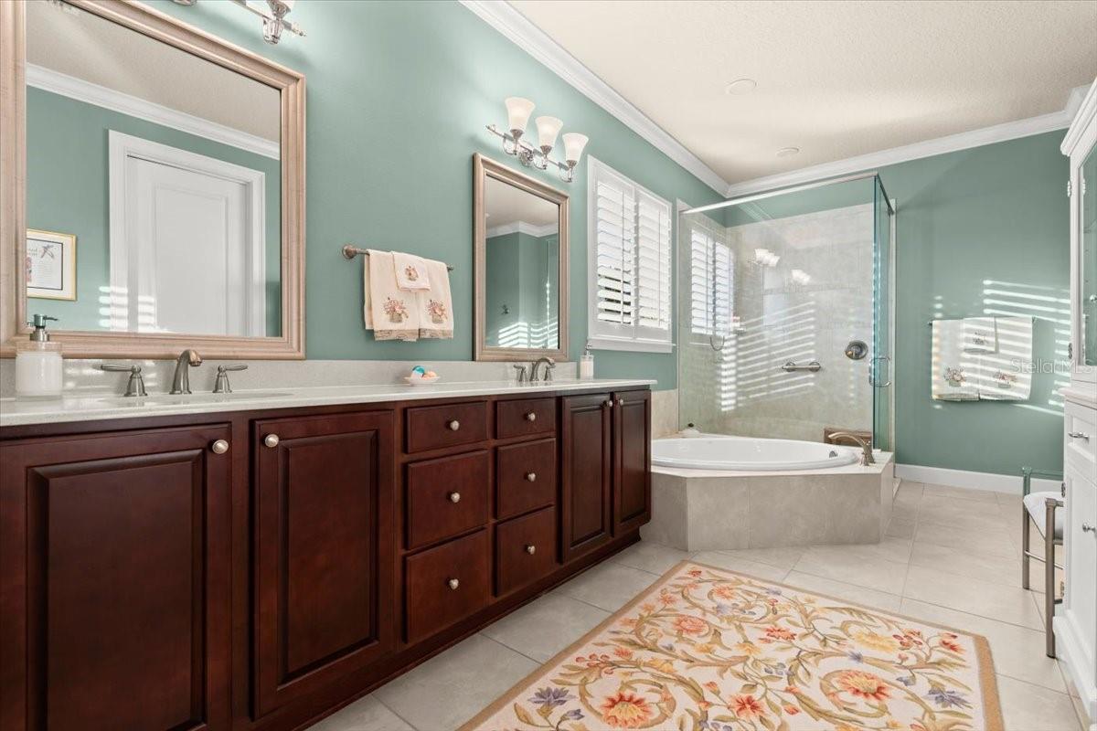 702 WOODBRIDGE CT, ORMOND BEACH, FL, 32174