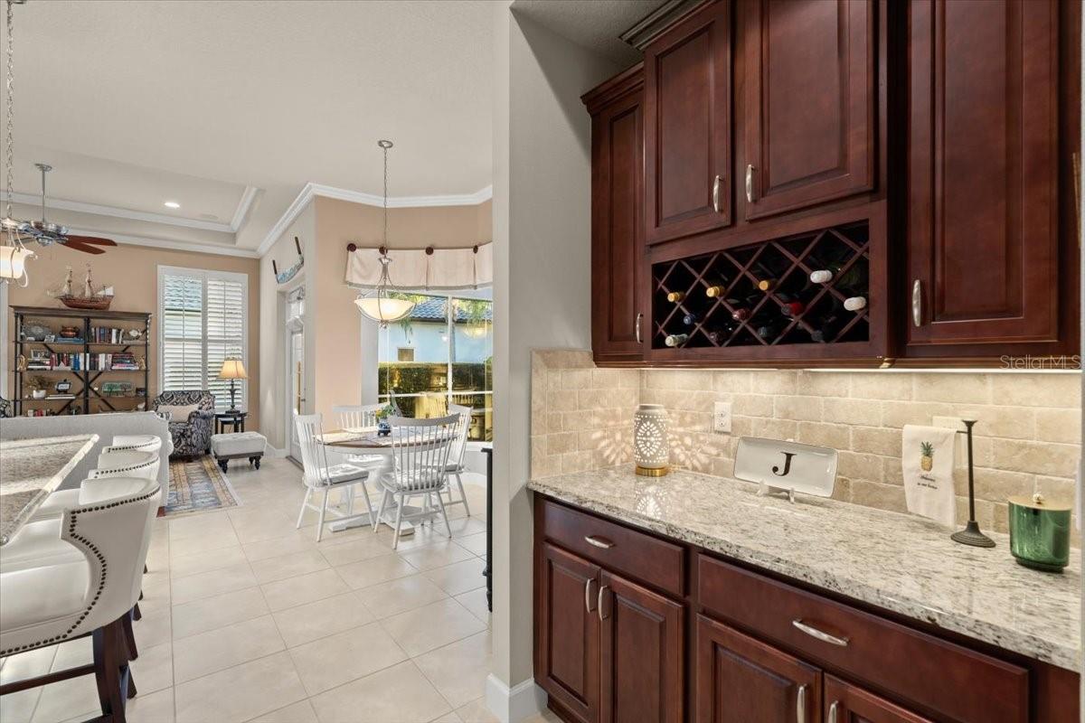 702 WOODBRIDGE CT, ORMOND BEACH, FL, 32174