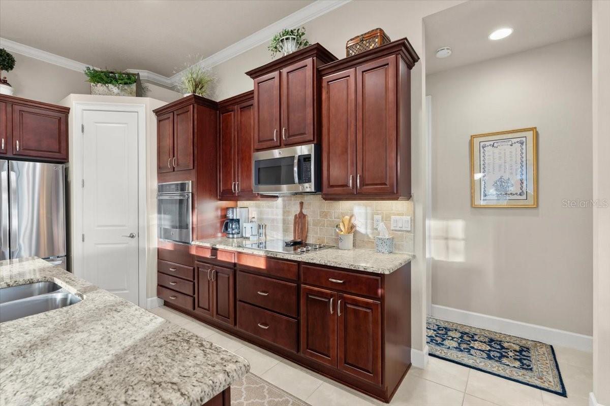 702 WOODBRIDGE CT, ORMOND BEACH, FL, 32174