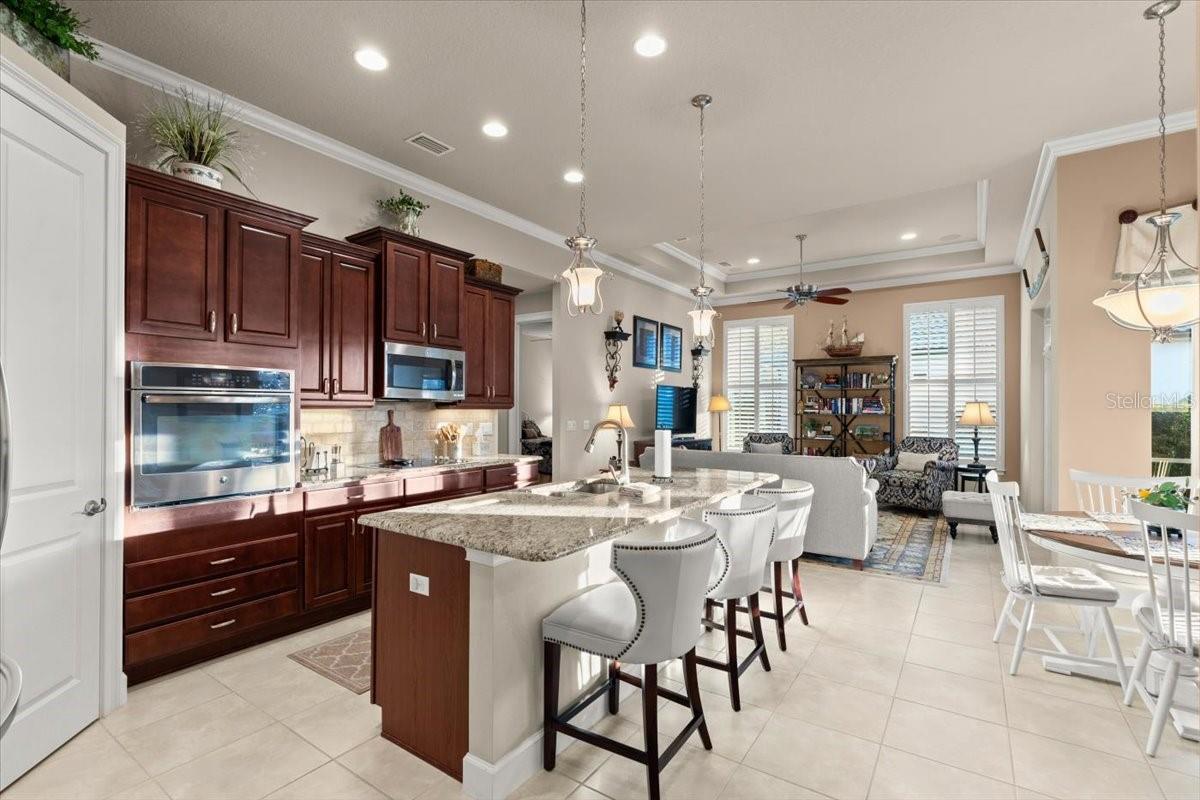 702 WOODBRIDGE CT, ORMOND BEACH, FL, 32174