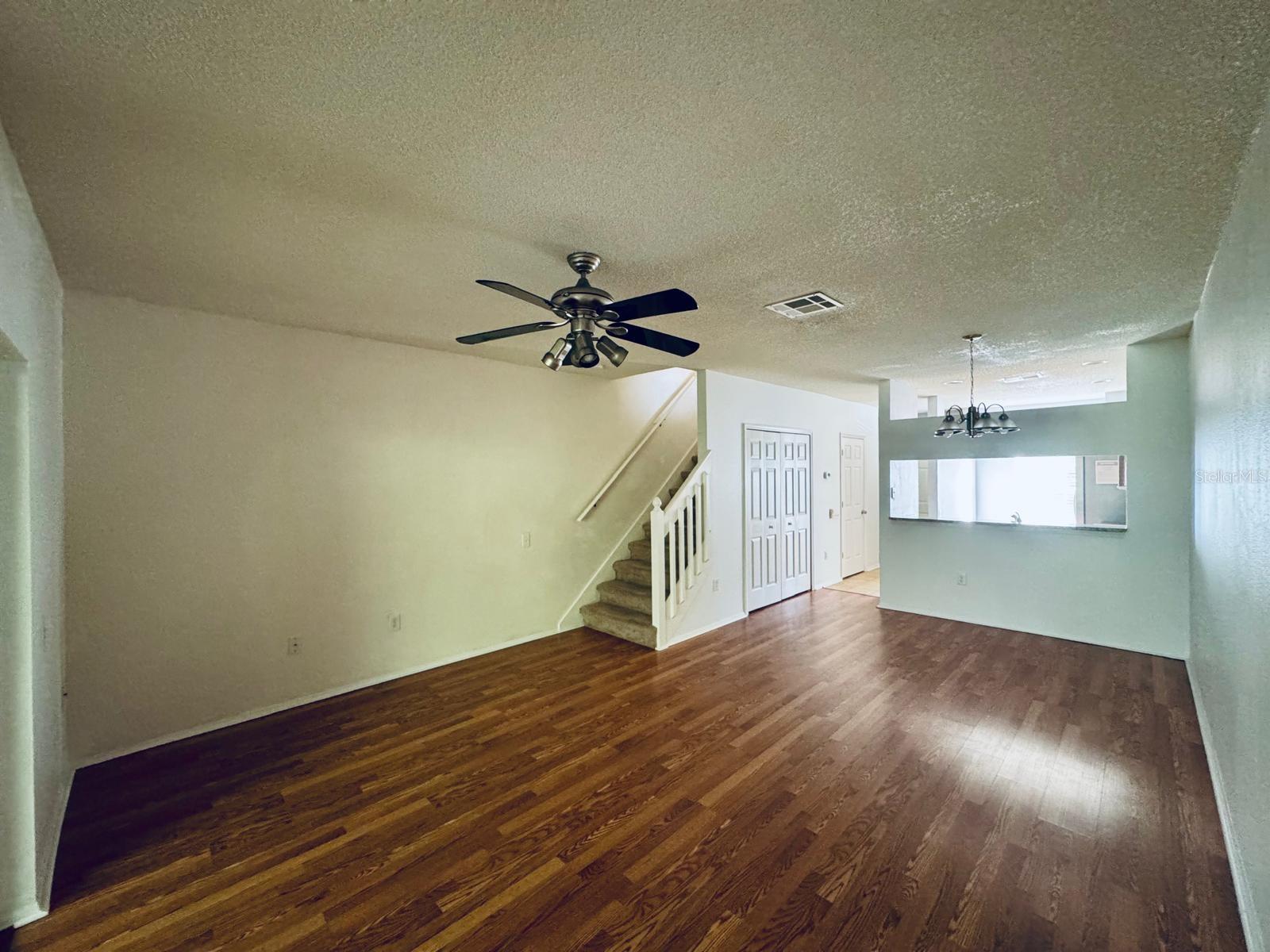 30021 GRANDA HILLS CT, WESLEY CHAPEL, FL, 33543