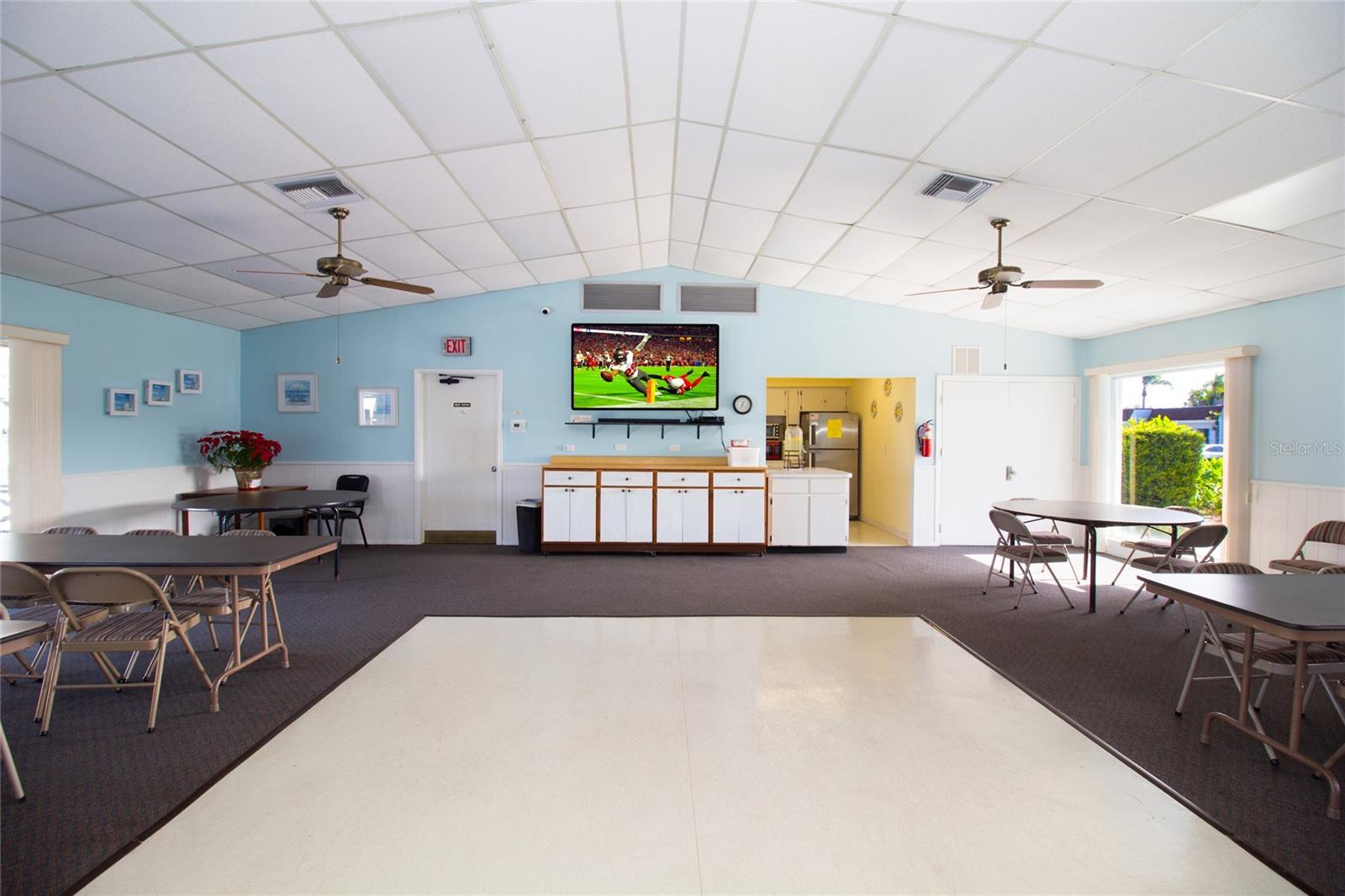 9224 MISSION OAKS BLVD, SEMINOLE, FL, 33776