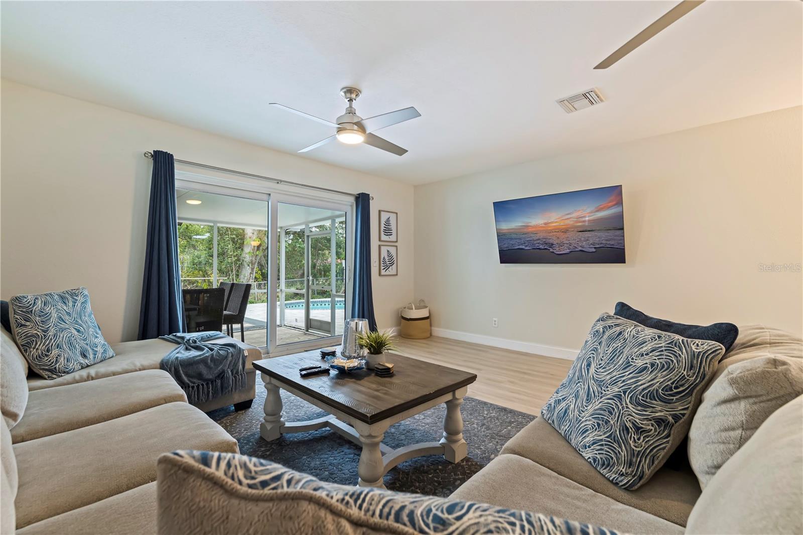 3282 HONEYSUCKLE RD, LARGO, FL, 33770