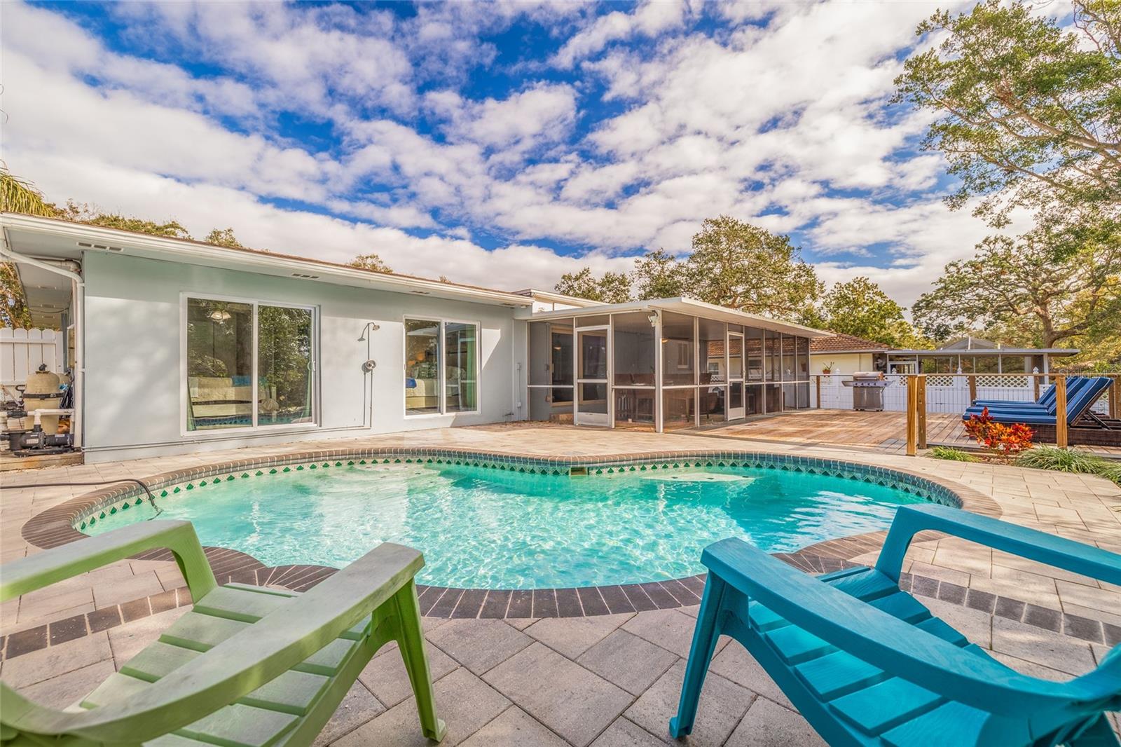 3282 HONEYSUCKLE RD, LARGO, FL, 33770
