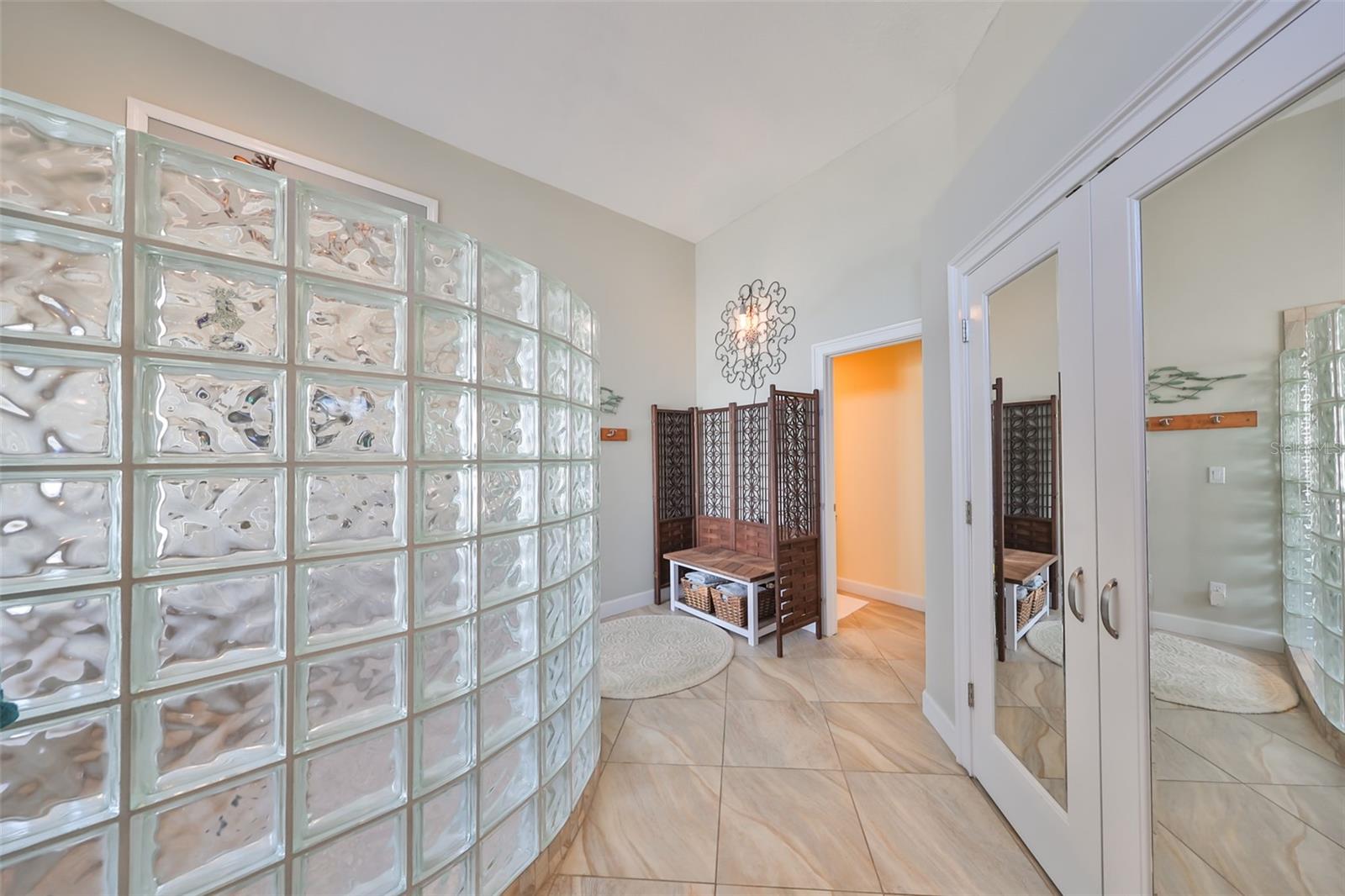 1120 SIGNATURE DR, SUN CITY CENTER, FL, 33573