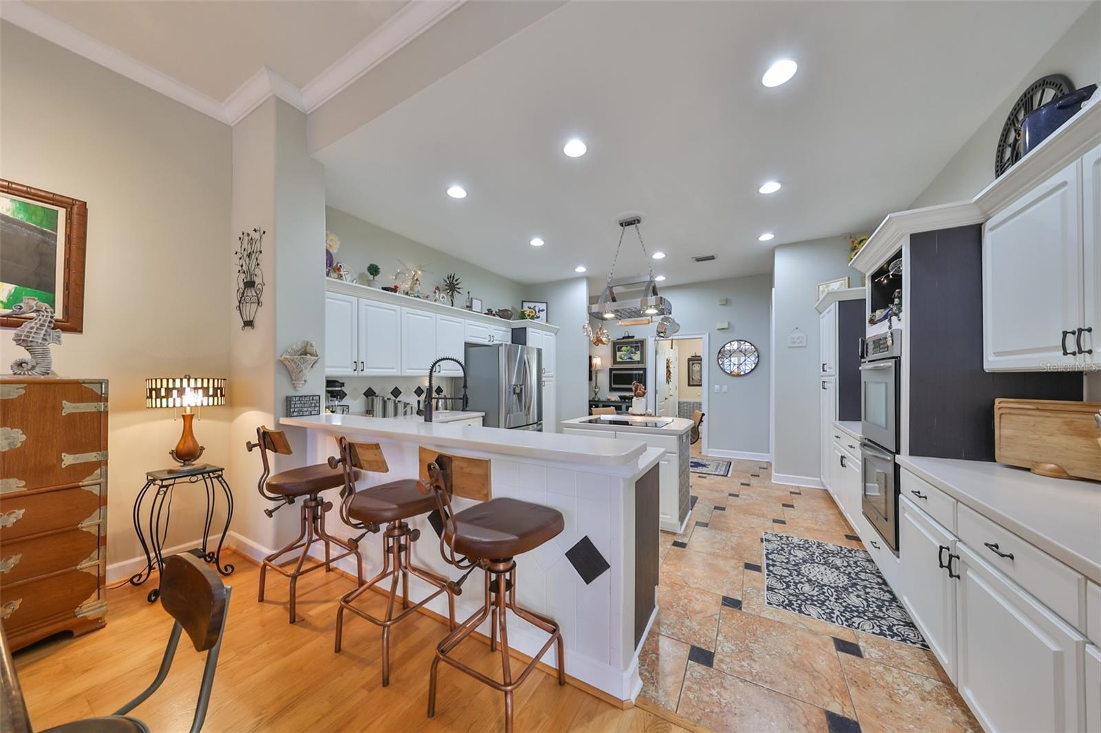 1120 SIGNATURE DR, SUN CITY CENTER, FL, 33573