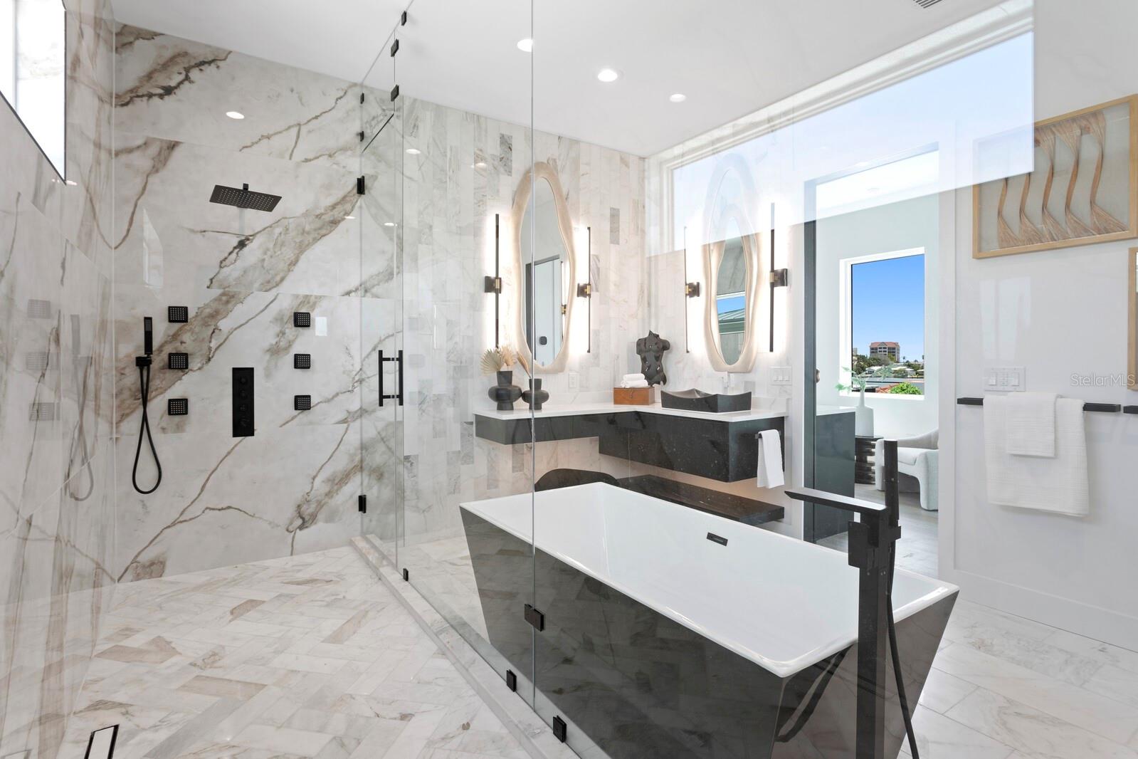 17059 DOLPHIN DR, NORTH REDINGTON BEACH, FL, 33708