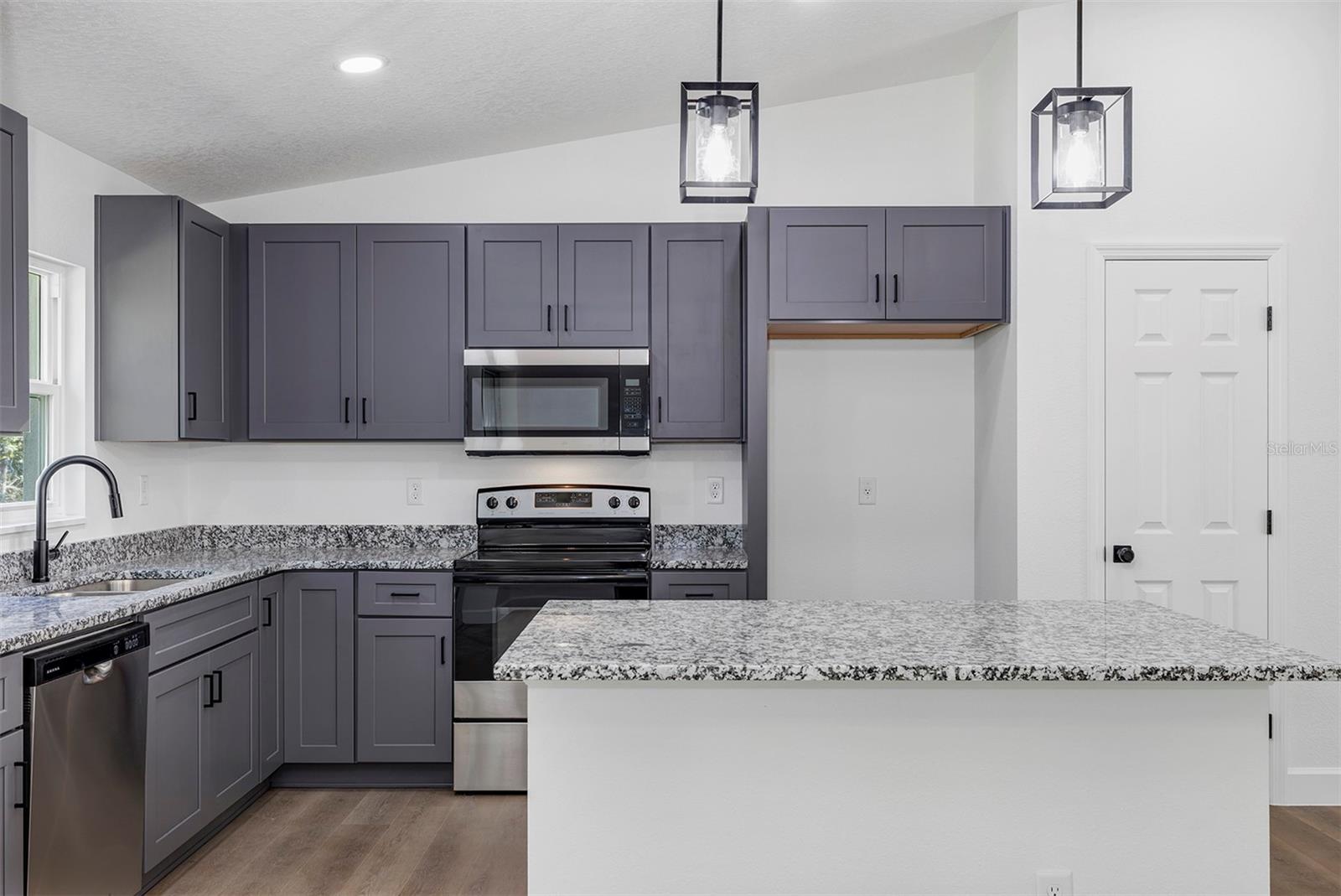 1205 2ND ST, ORANGE CITY, FL, 32763
