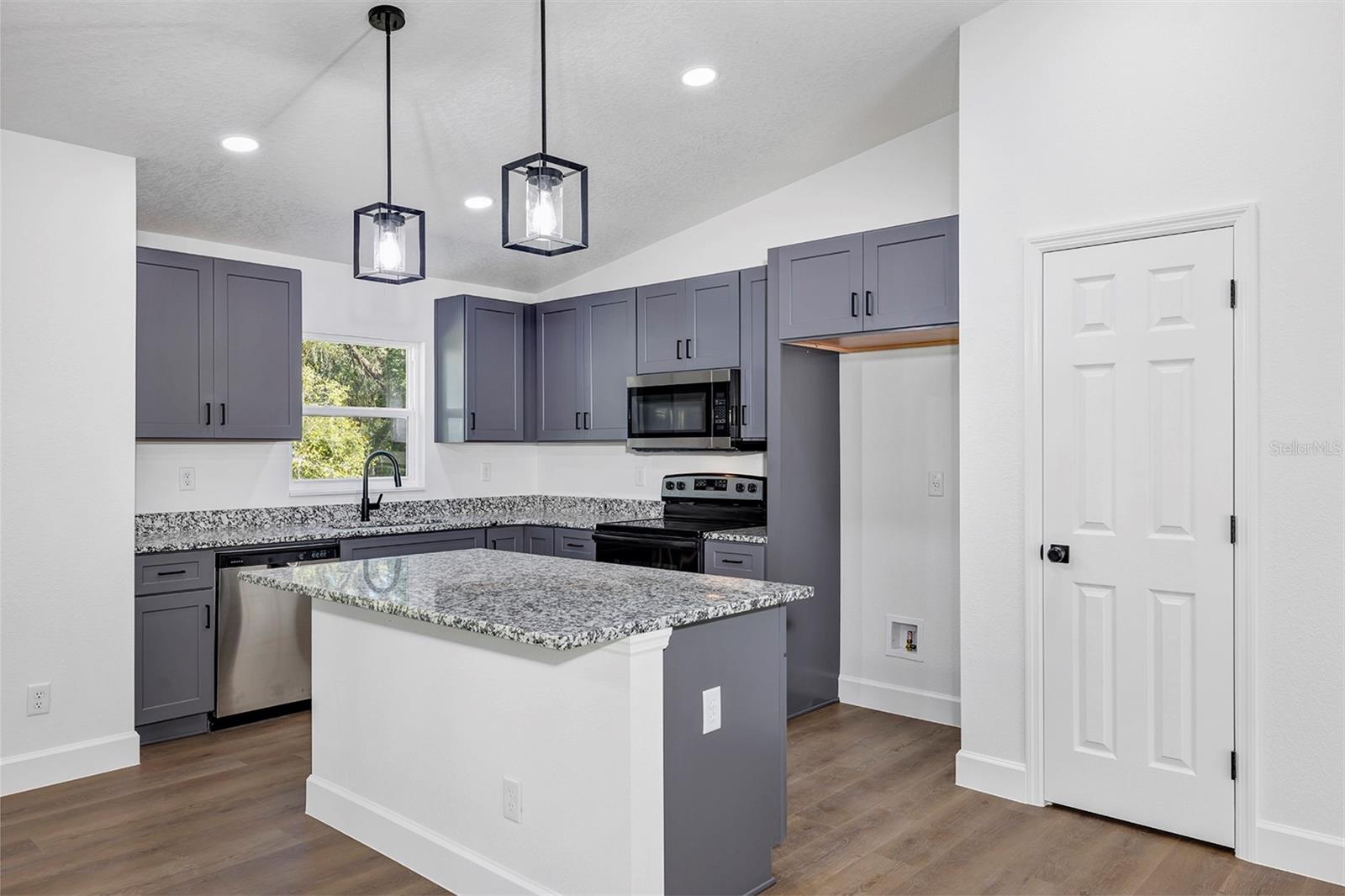 1205 2ND ST, ORANGE CITY, FL, 32763