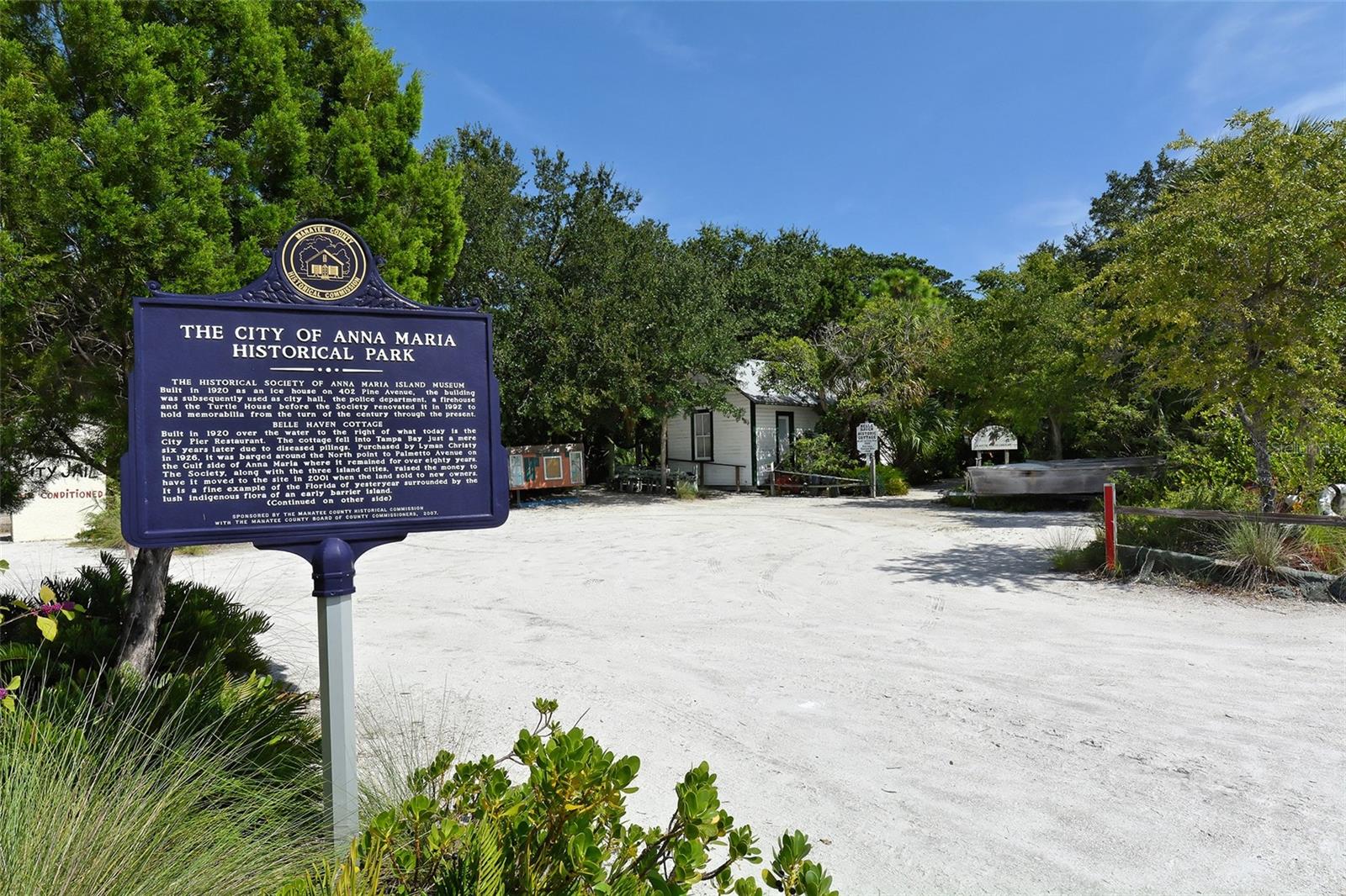 919 WATERSIDE LN, BRADENTON, FL, 34209
