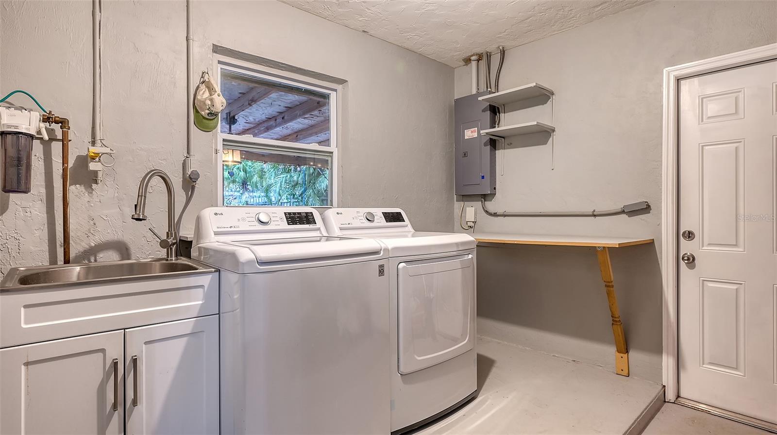 2651 LEAFY LN, SARASOTA, FL, 34239