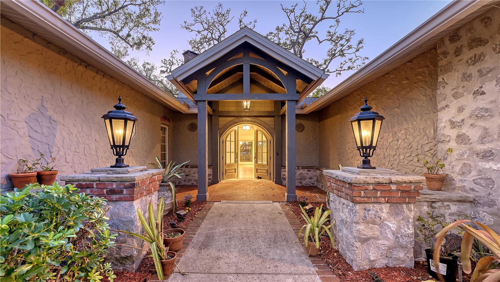 3920 RED ROCK WAY, SARASOTA, FL, 34231