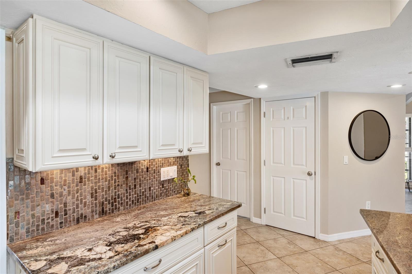 5575 BENEVA WOODS CIR, SARASOTA, FL, 34233