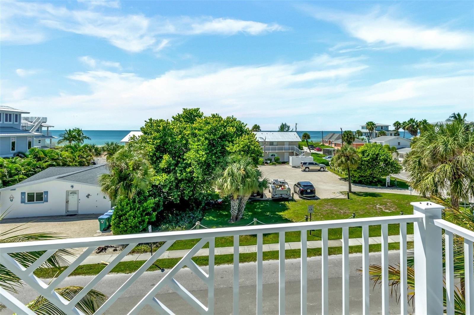 3017 AVENUE E, HOLMES BEACH, FL, 34217