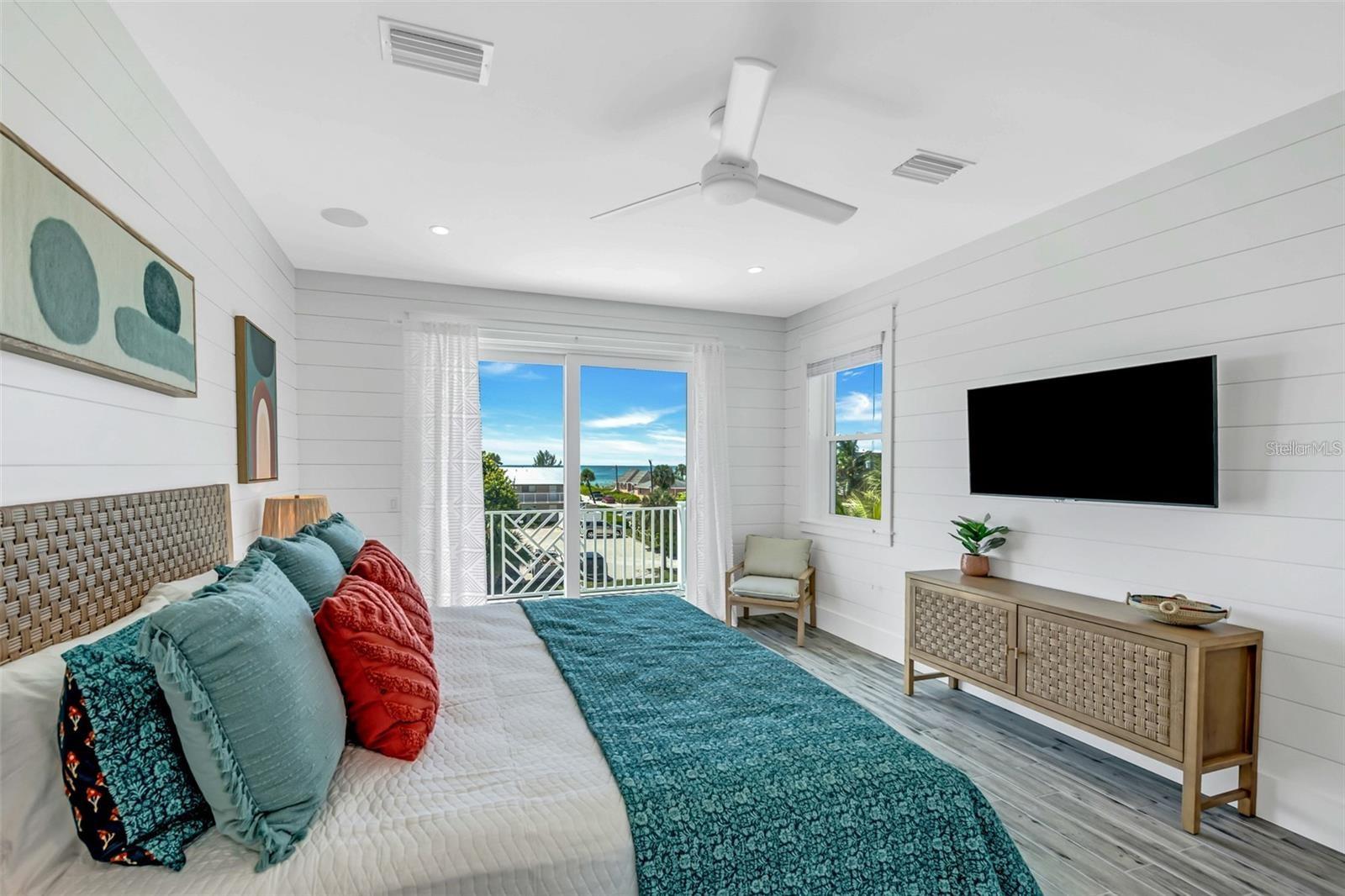3017 AVENUE E, HOLMES BEACH, FL, 34217