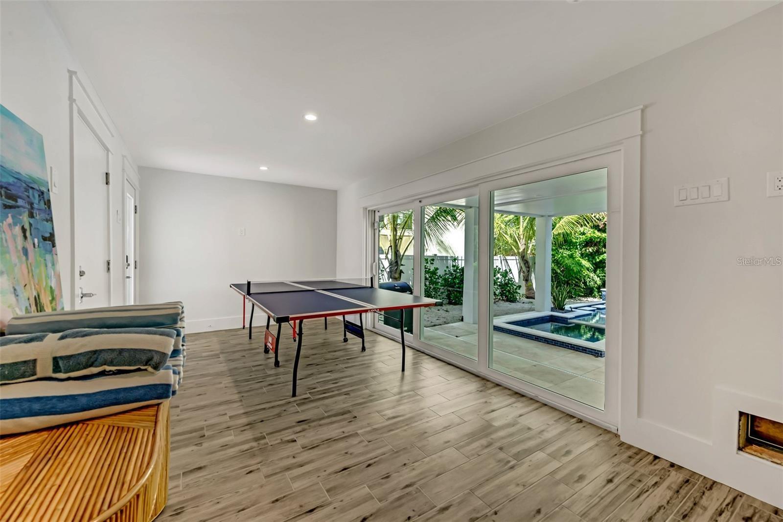 3017 AVENUE E, HOLMES BEACH, FL, 34217