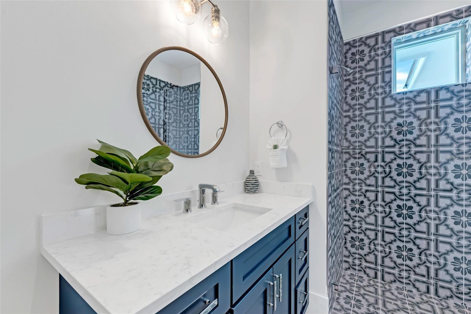 3017 AVENUE E, HOLMES BEACH, FL, 34217