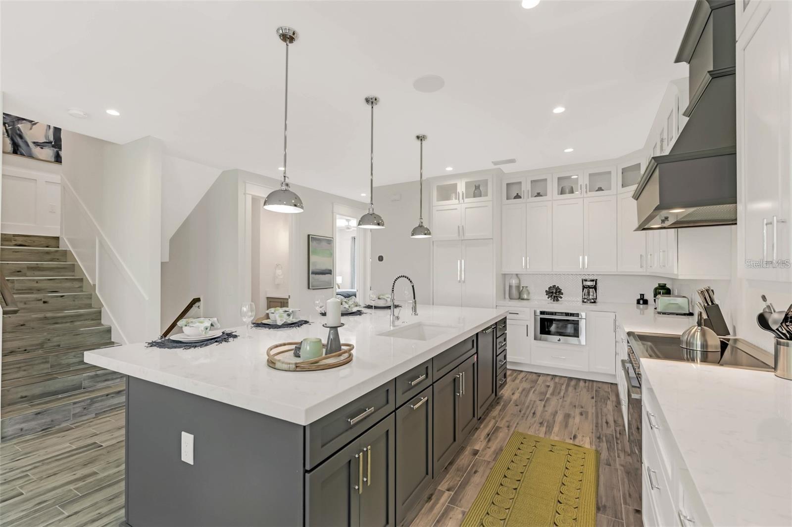 3017 AVENUE E, HOLMES BEACH, FL, 34217
