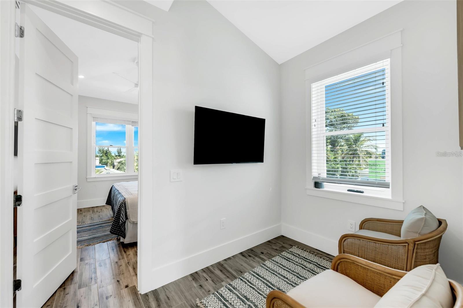 3017 AVENUE E, HOLMES BEACH, FL, 34217