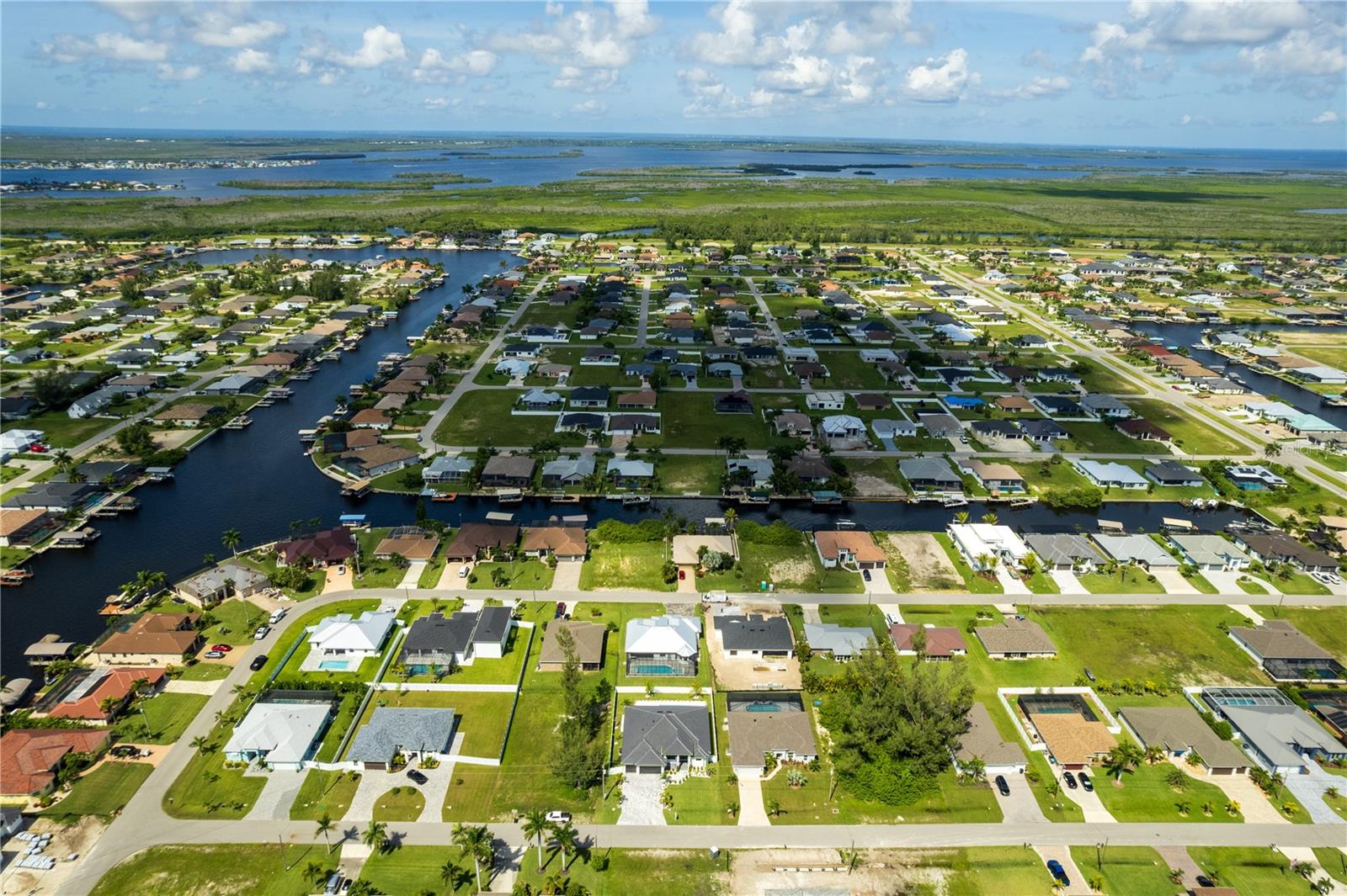 128 SW 35TH AVE, CAPE CORAL, FL, 33991