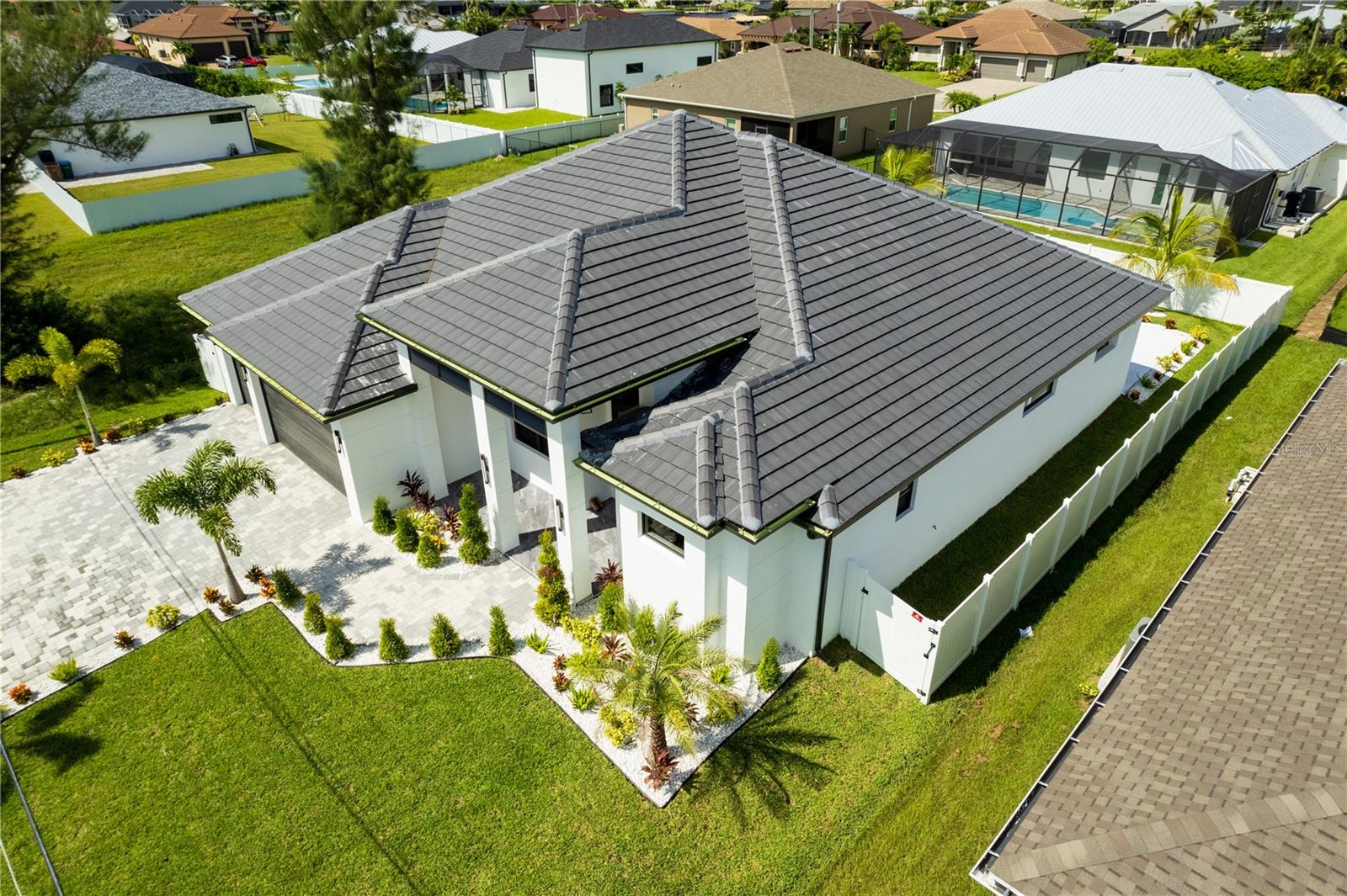 128 SW 35TH AVE, CAPE CORAL, FL, 33991