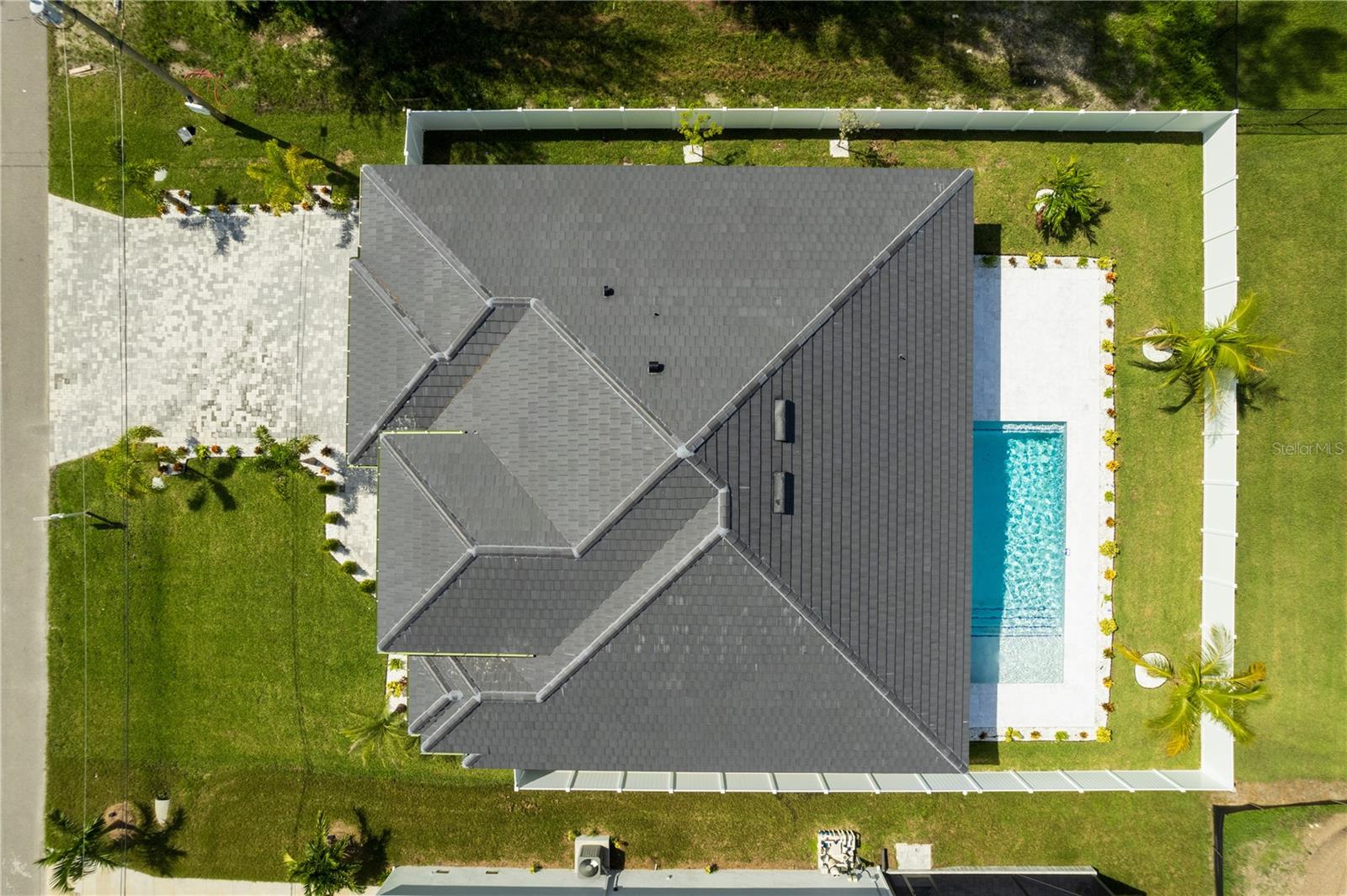 128 SW 35TH AVE, CAPE CORAL, FL, 33991
