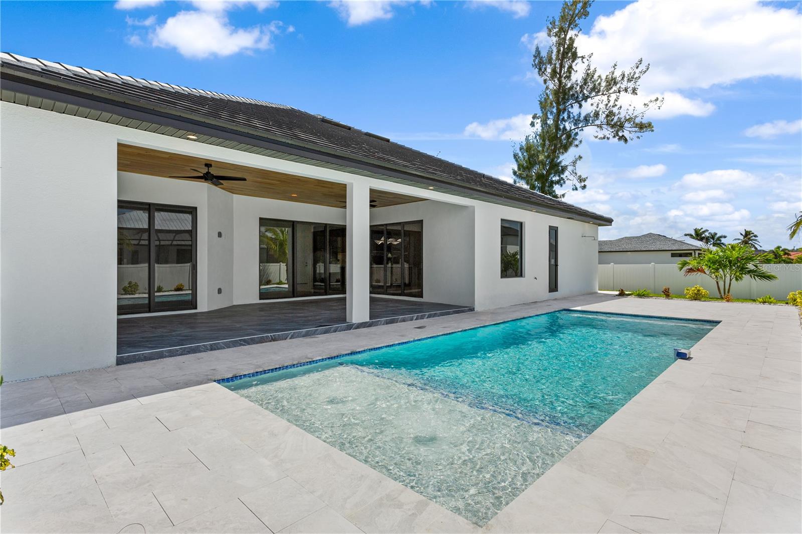128 SW 35TH AVE, CAPE CORAL, FL, 33991