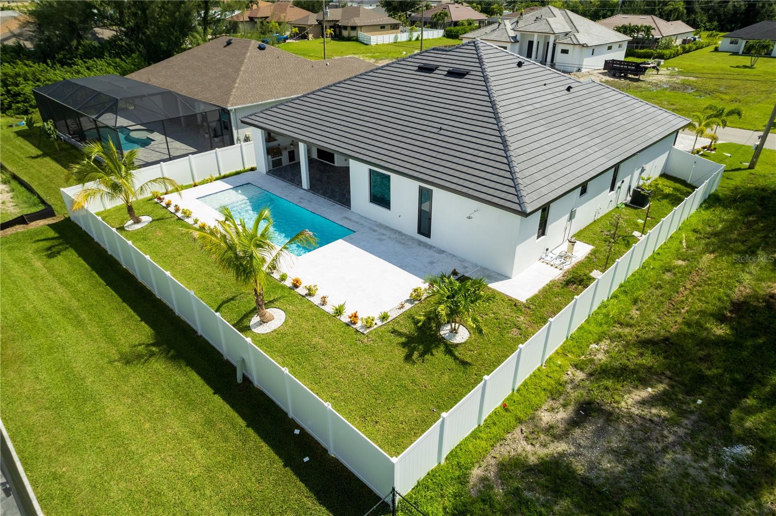 128 SW 35TH AVE, CAPE CORAL, FL, 33991