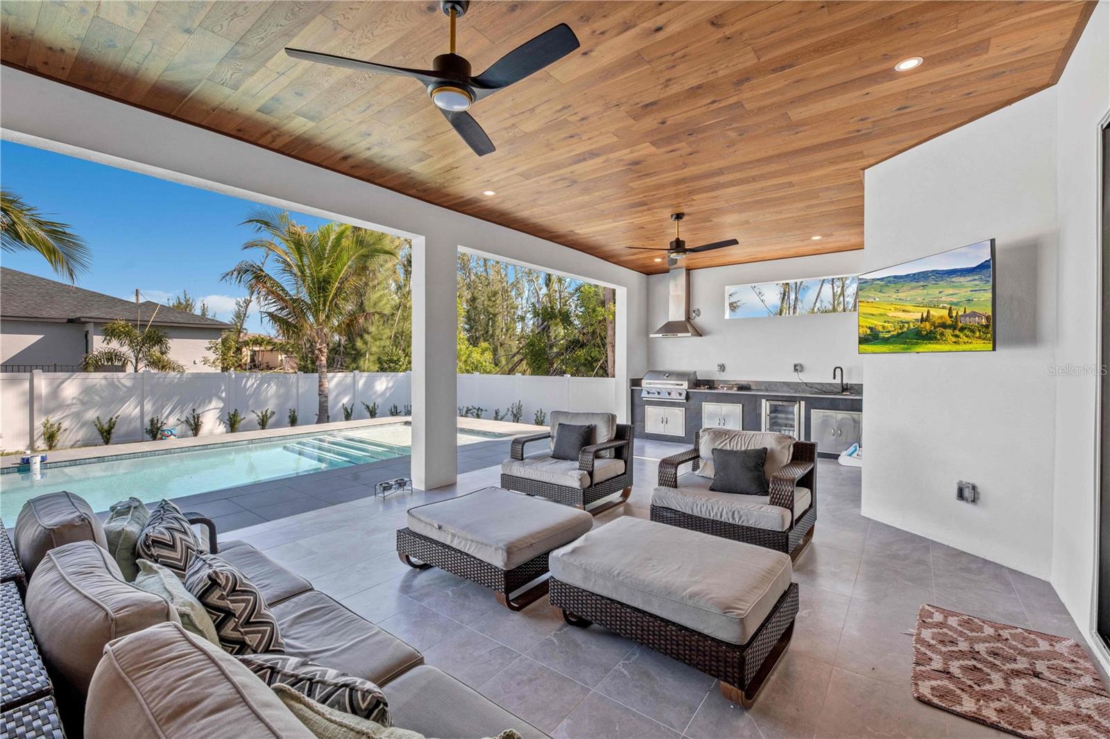 3813 SW 3RD ST, CAPE CORAL, FL, 33991