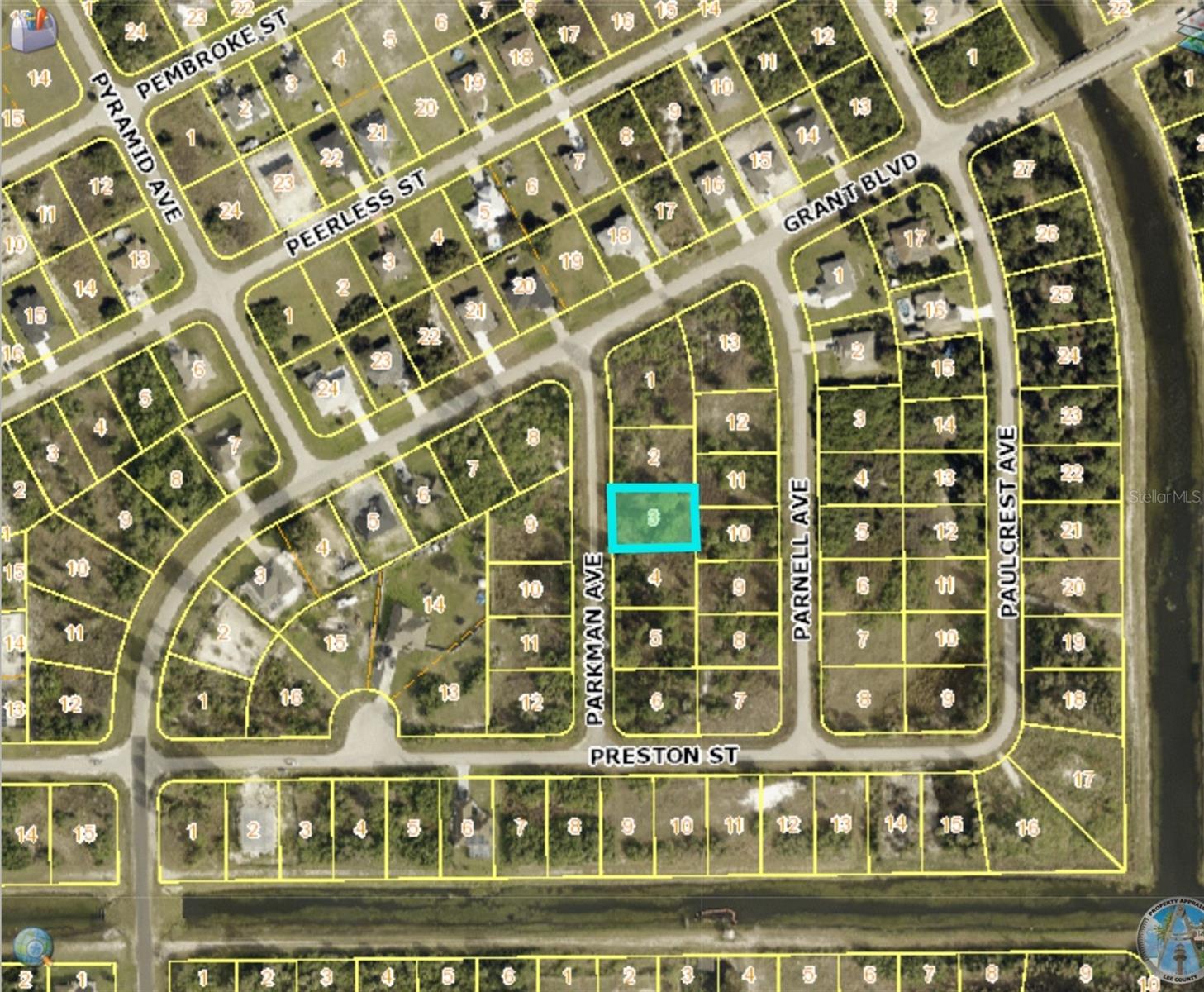 427 PARKMAN AVE, LEHIGH ACRES, FL, 33974