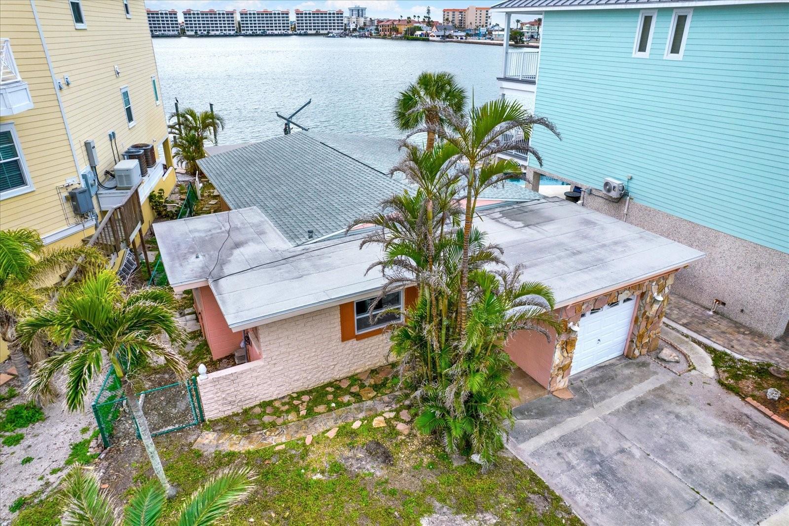 501 180TH AVE E, REDINGTON SHORES, FL, 33708