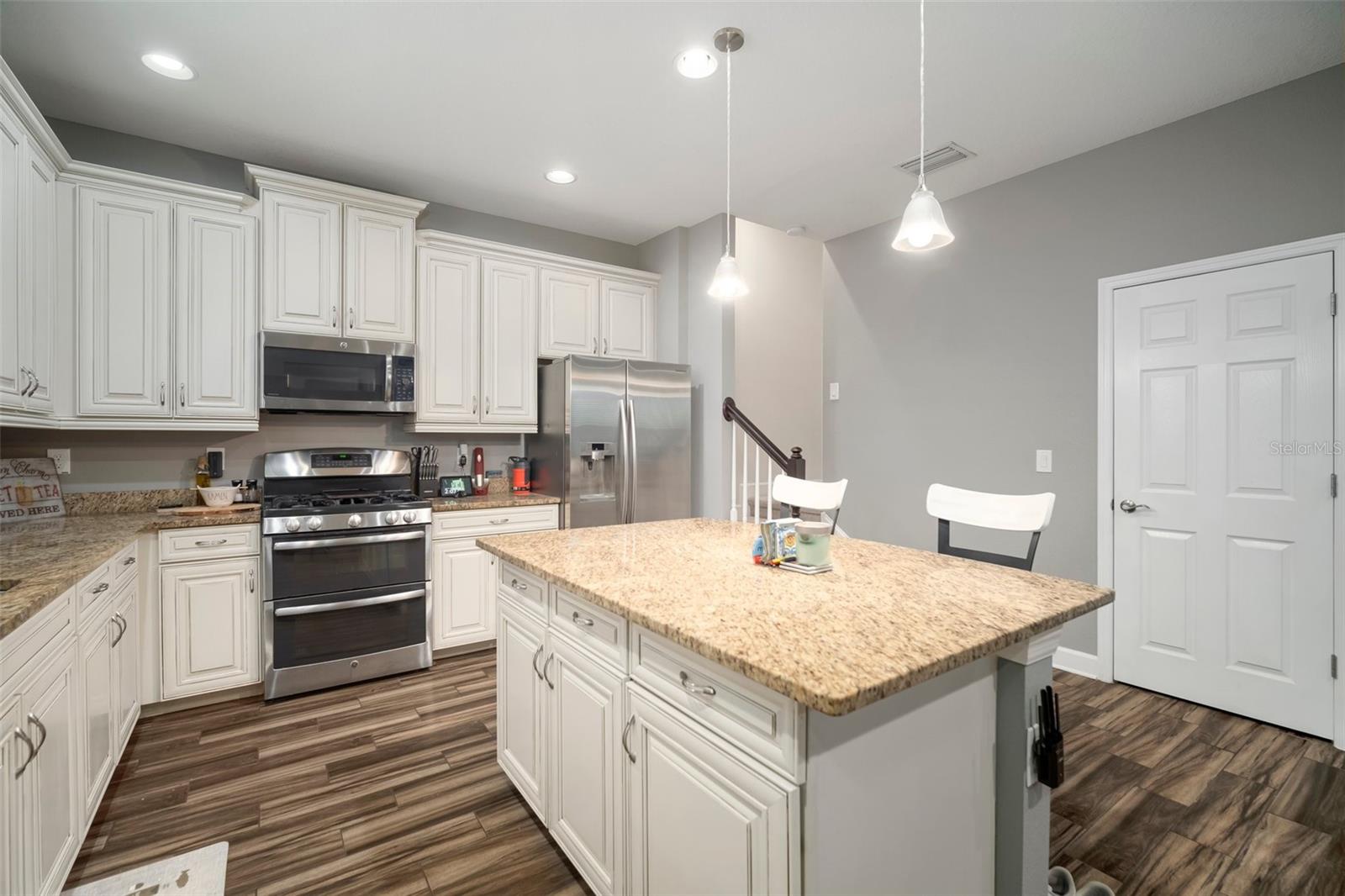 6928 OLD BENTON DR, APOLLO BEACH, FL, 33572