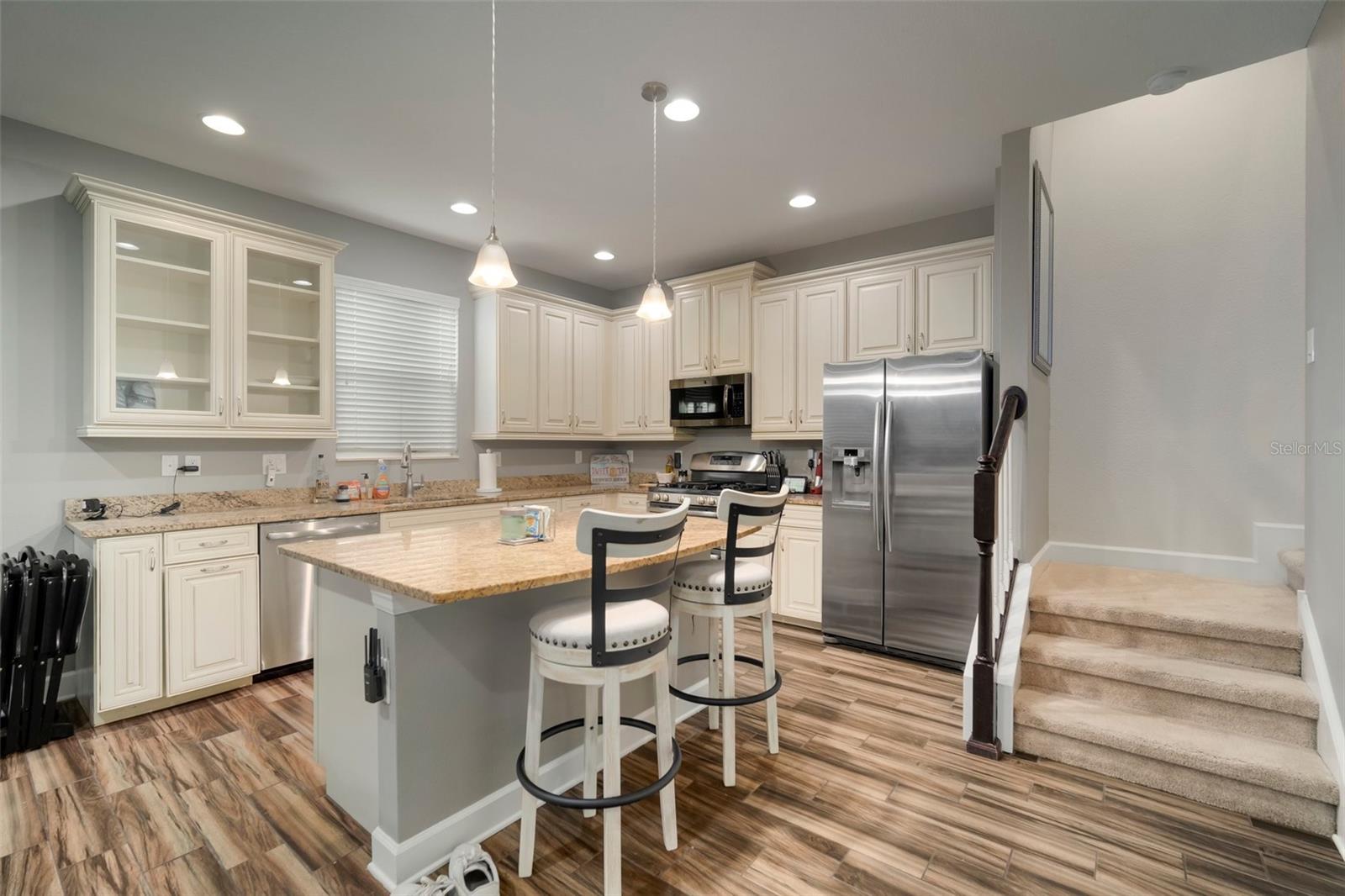 6928 OLD BENTON DR, APOLLO BEACH, FL, 33572