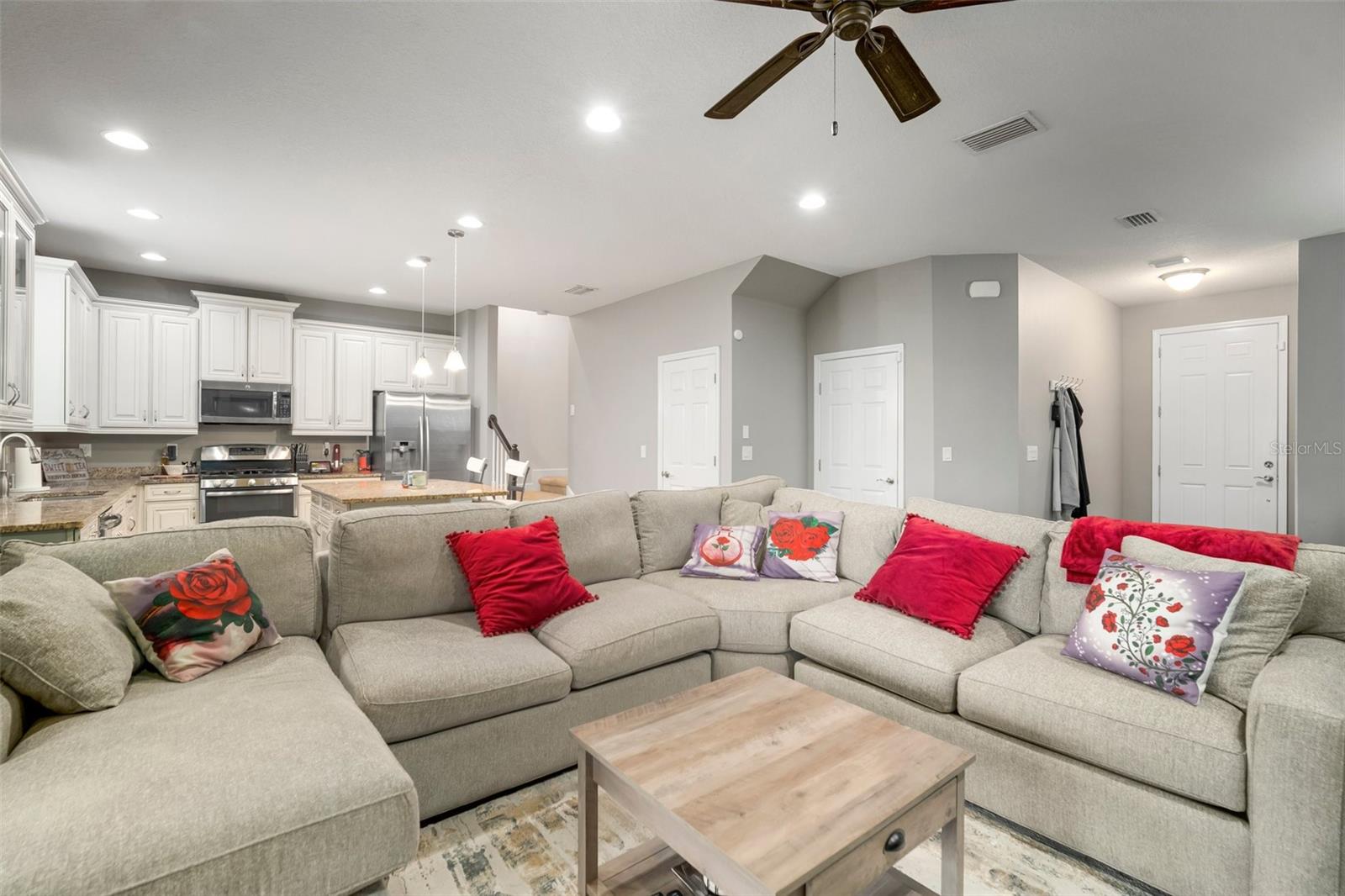 6928 OLD BENTON DR, APOLLO BEACH, FL, 33572
