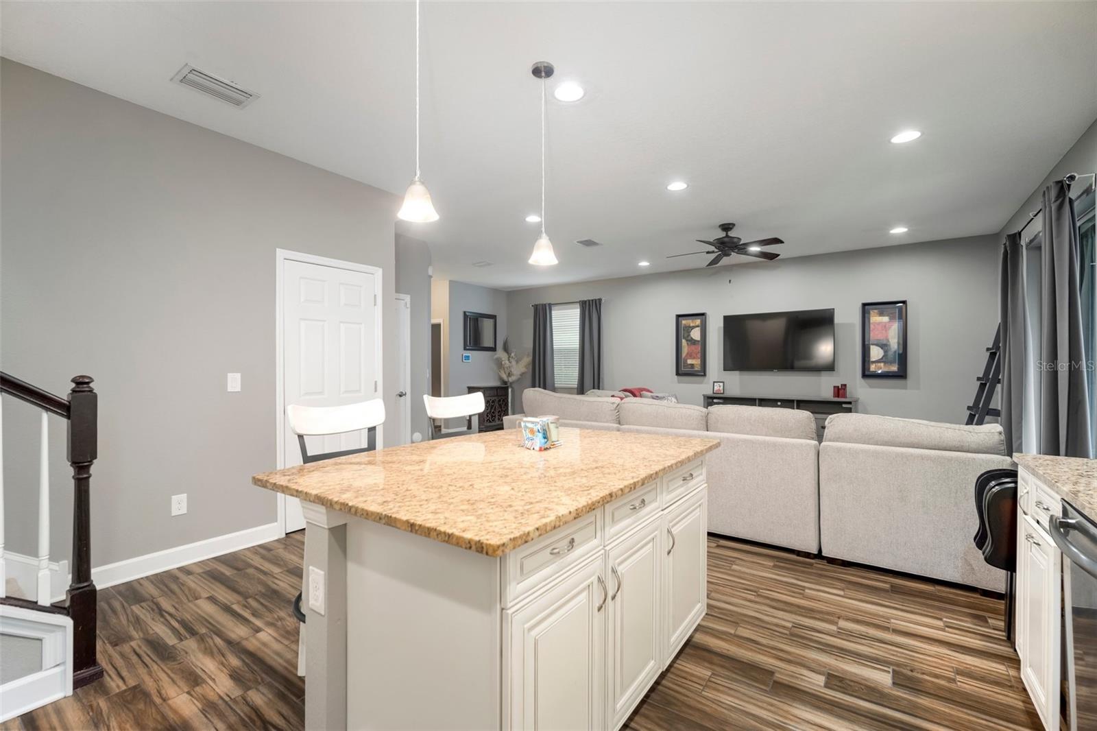 6928 OLD BENTON DR, APOLLO BEACH, FL, 33572