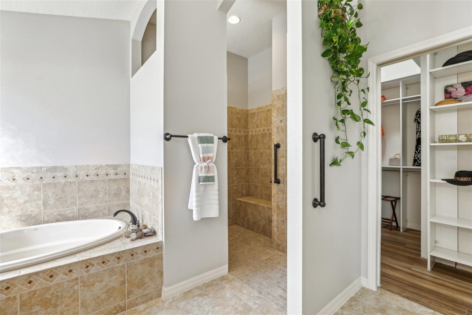 2054 VISION CT, THE VILLAGES, FL, 32163