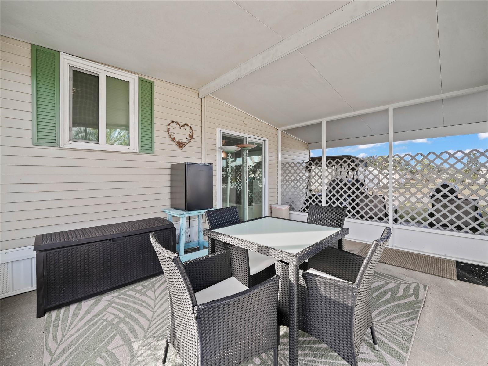 K4902769 Property Photo