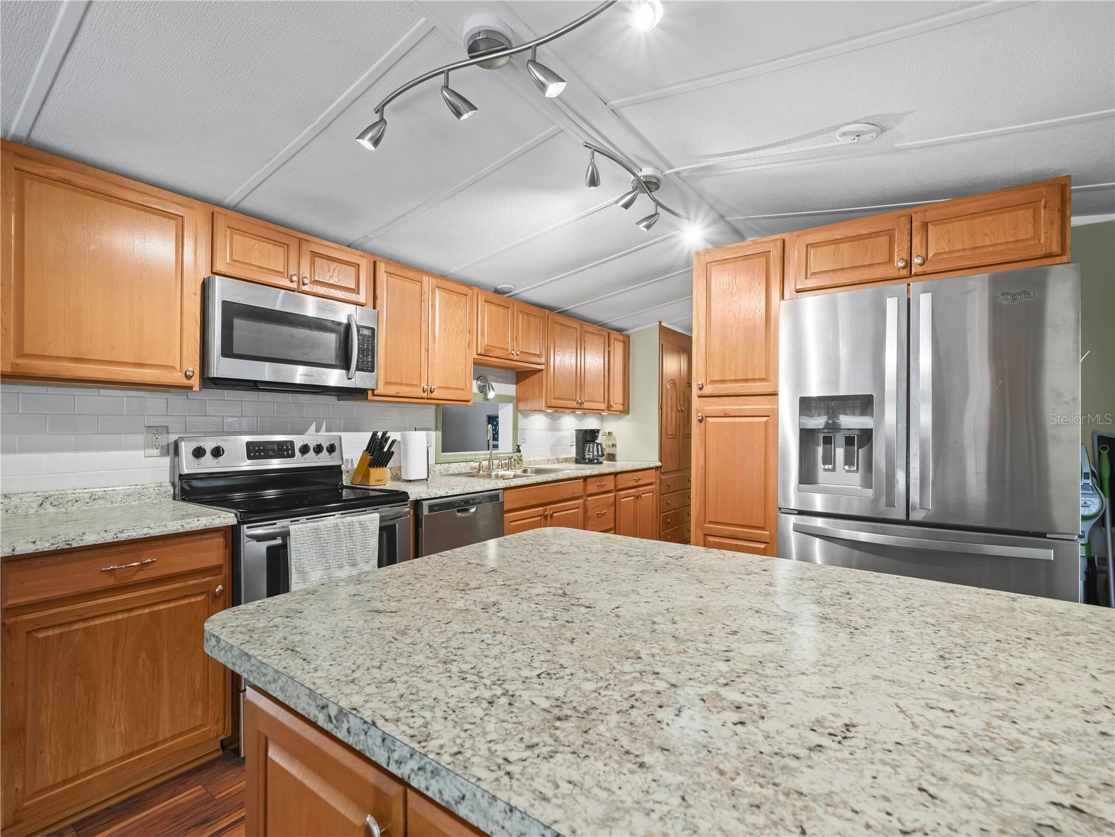 K4902769 Property Photo