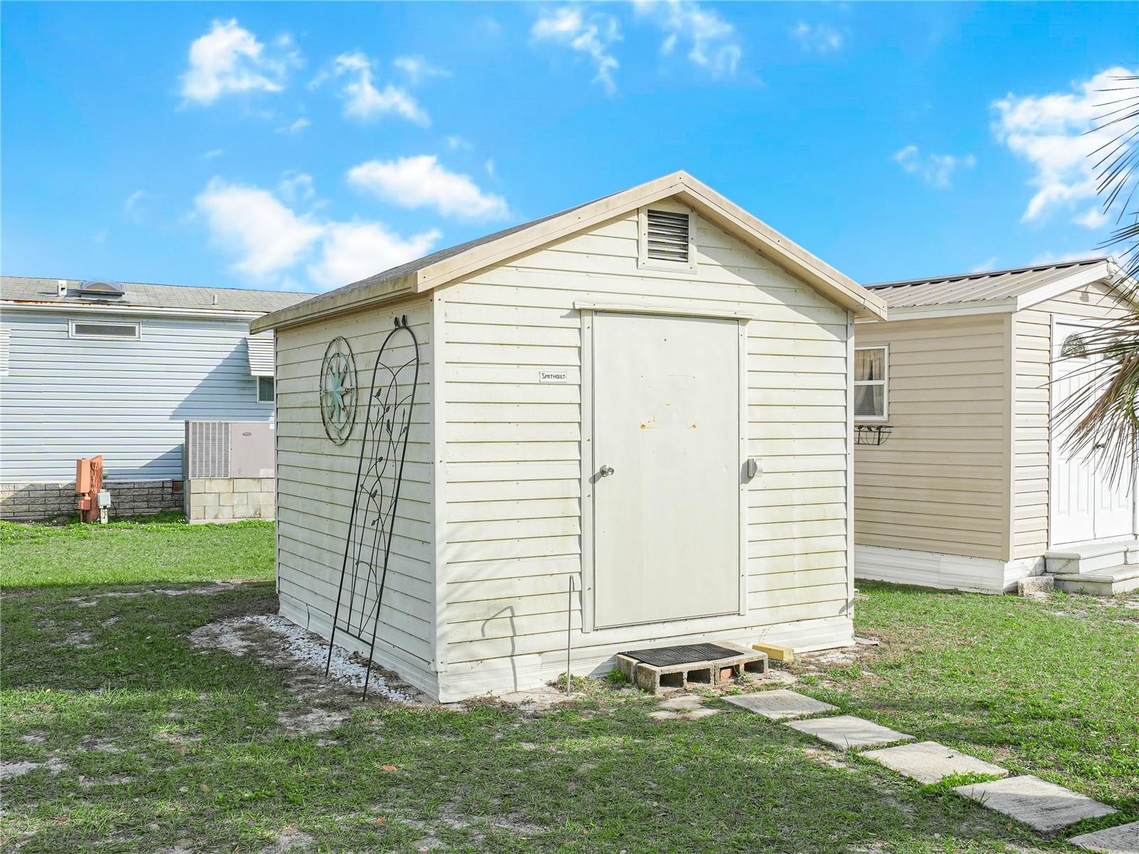 K4902769 Property Photo