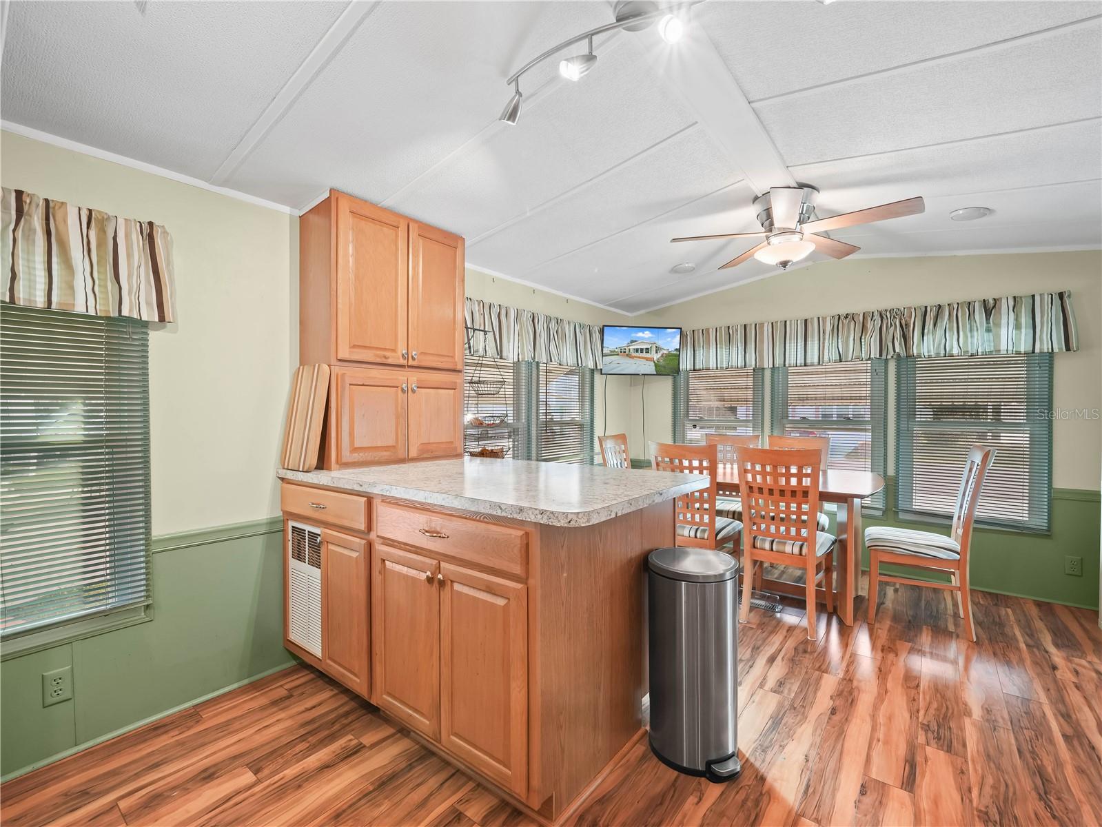 K4902769 Property Photo