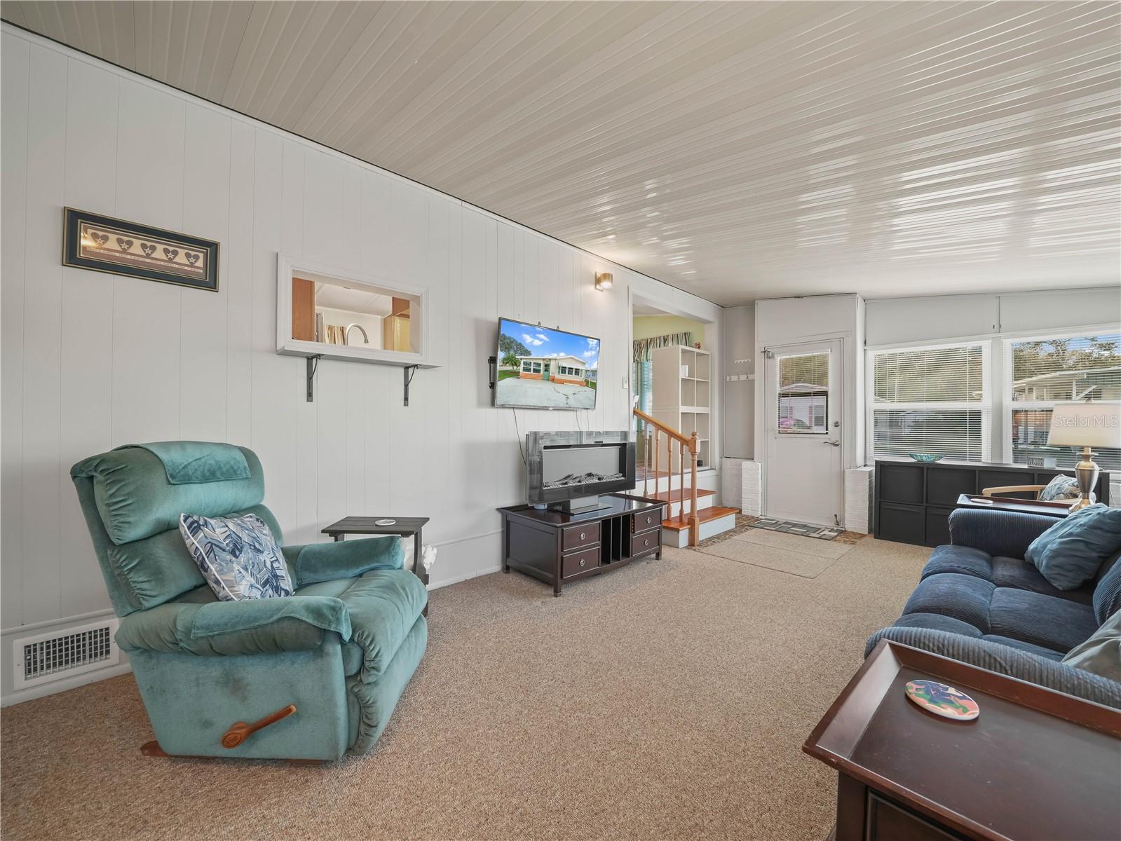 K4902769 Property Photo