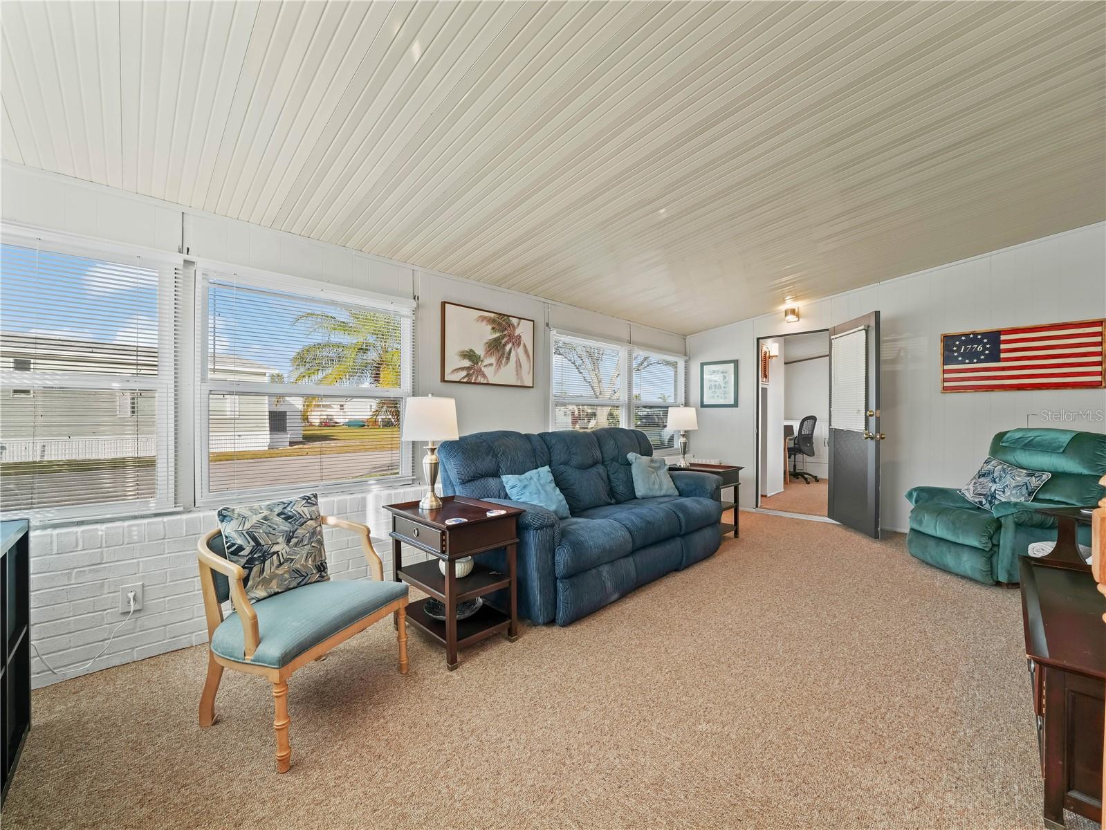 K4902769 Property Photo